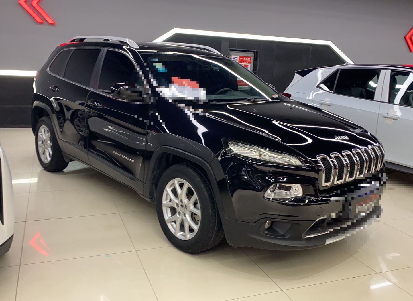 Jeep 自由光 2017款 2.0L 优越版