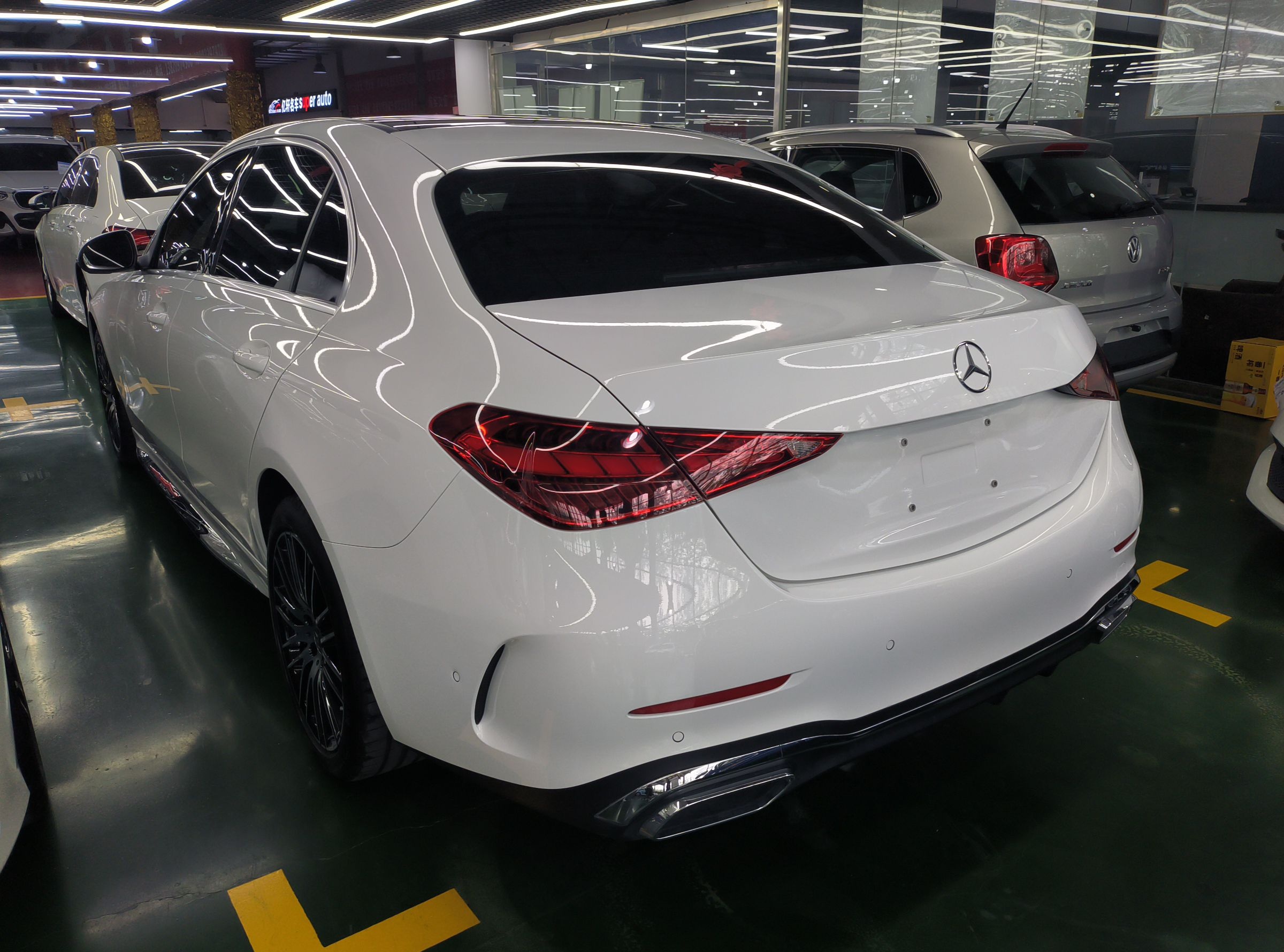 奔驰C级 2022款 C 260 L 运动版