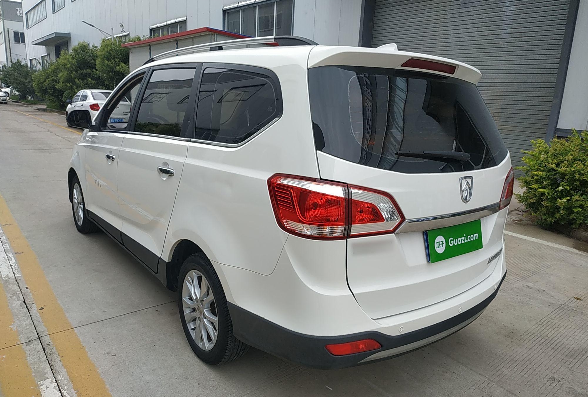 宝骏730 2014款 1.5L 手动舒适ESP版 7座