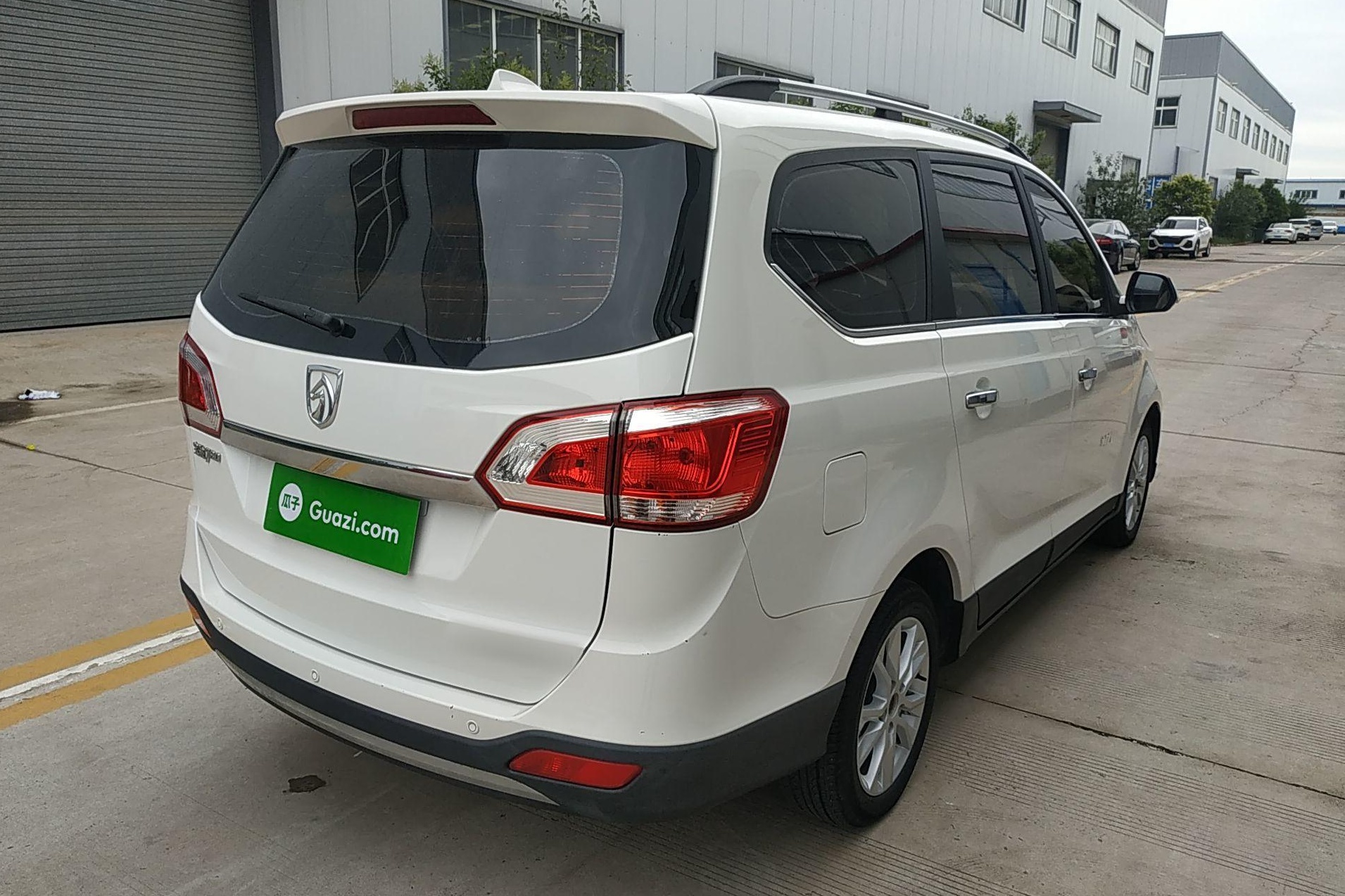 宝骏730 2014款 1.5L 手动舒适ESP版 7座