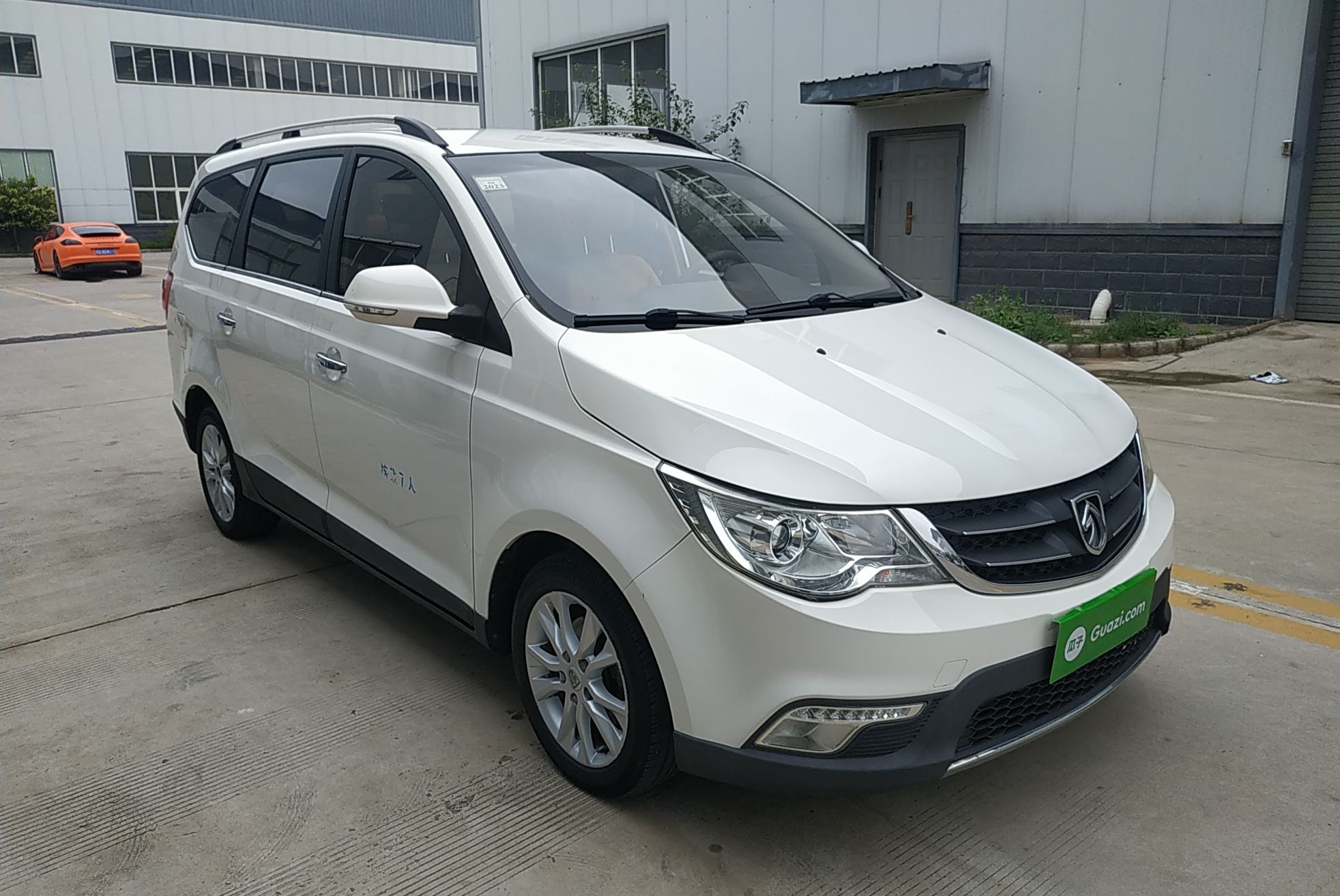 宝骏730 2014款 1.5L 手动舒适ESP版 7座