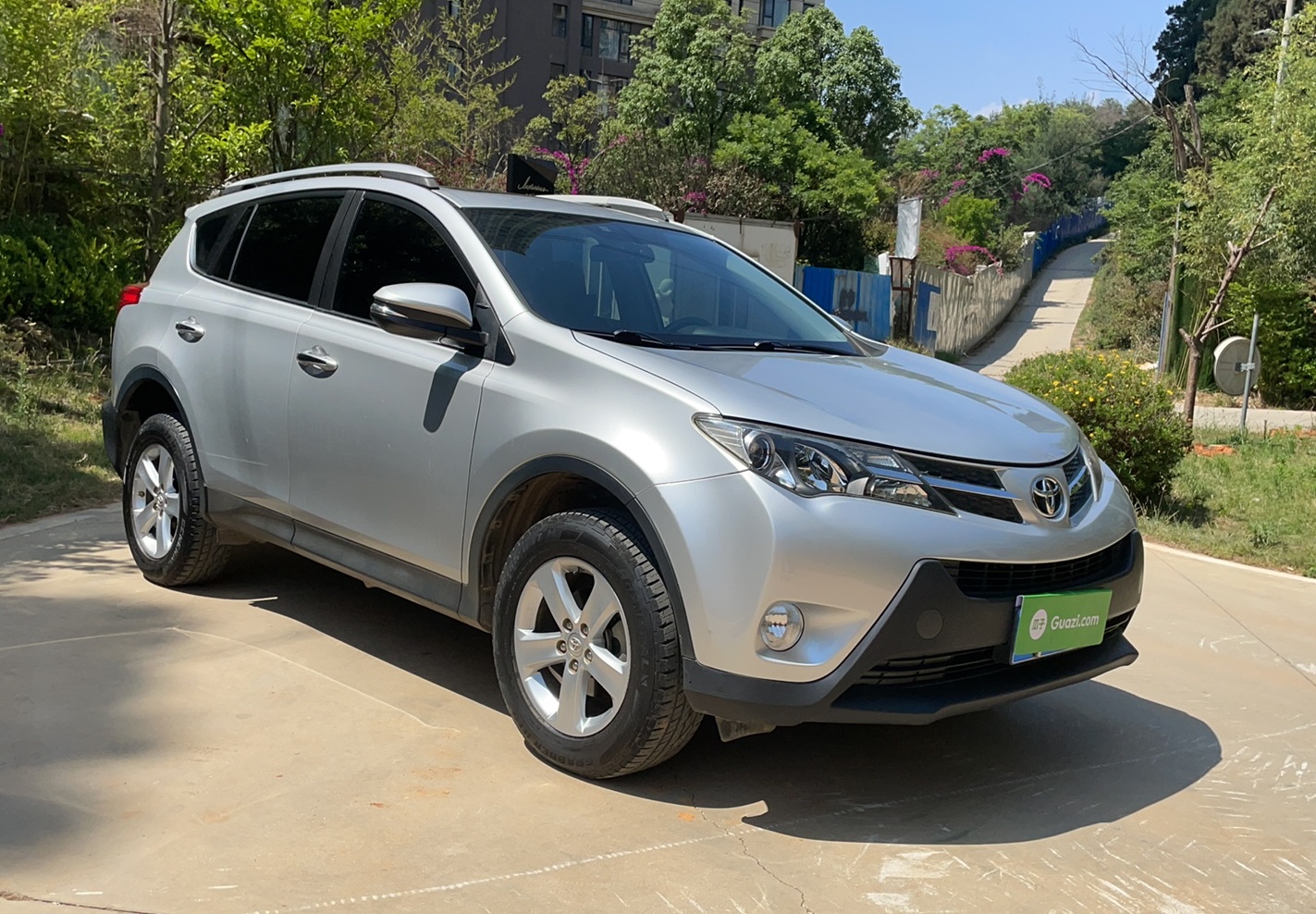 丰田 RAV4 2013款 2.0L CVT四驱新锐版