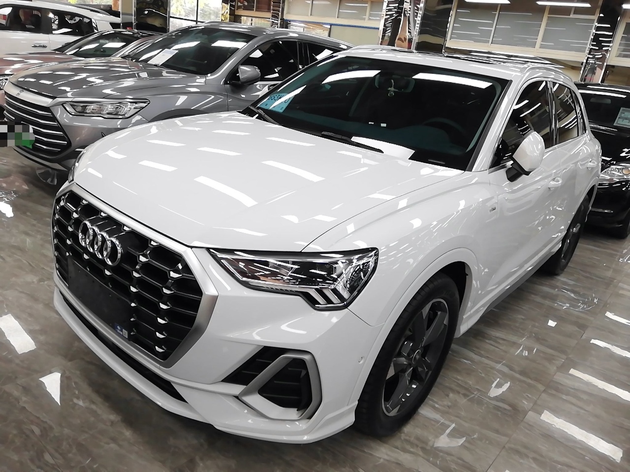 奥迪Q3 2022款 35 TFSI 时尚动感型