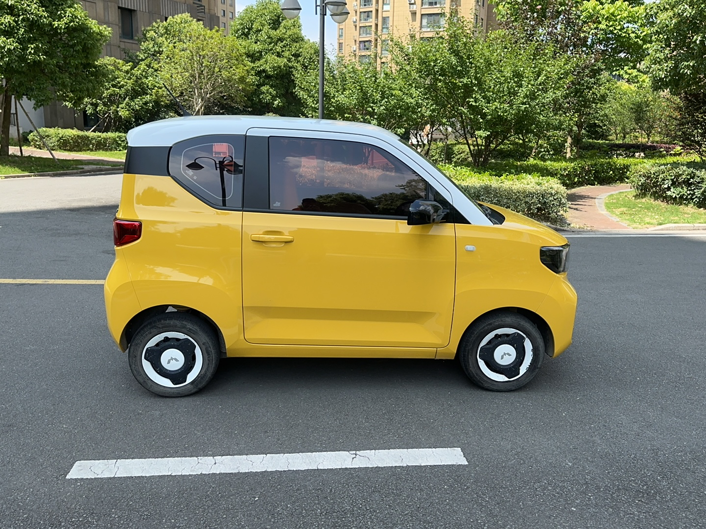 五菱汽车 宏光MINI EV 2021款 马卡龙臻享款 磷酸铁锂