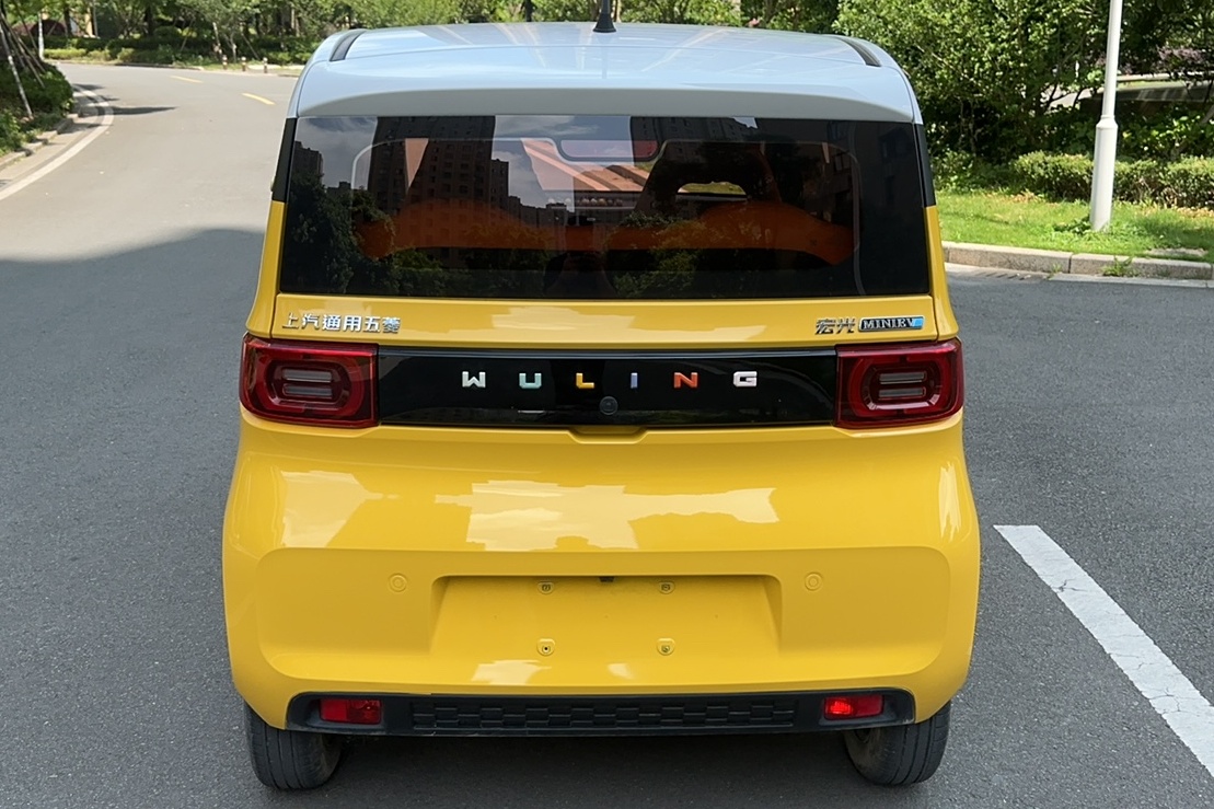 五菱汽车 宏光MINI EV 2021款 马卡龙臻享款 磷酸铁锂