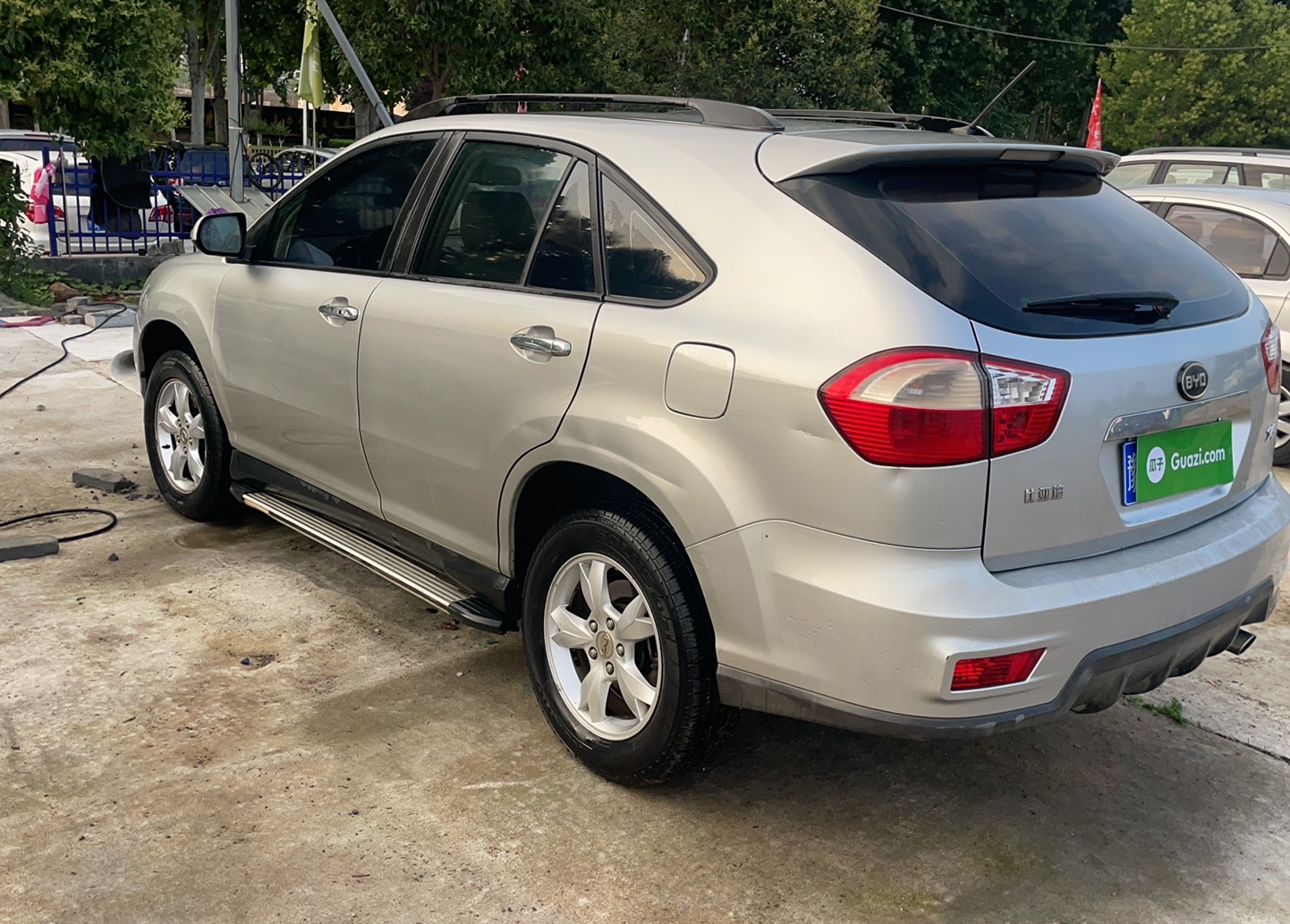 比亚迪S6 2011款 2.0L 手动豪华型