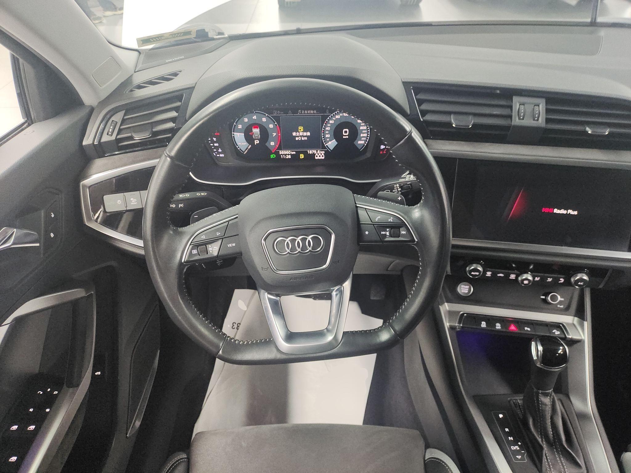 奥迪Q3 2019款 40 TFSI quattro 时尚动感型