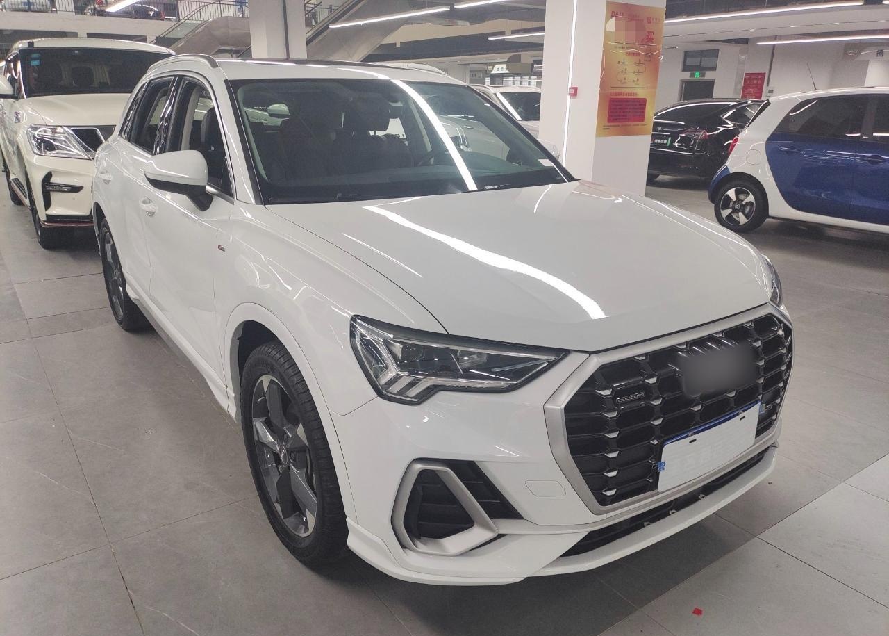 奥迪Q3 2019款 40 TFSI quattro 时尚动感型