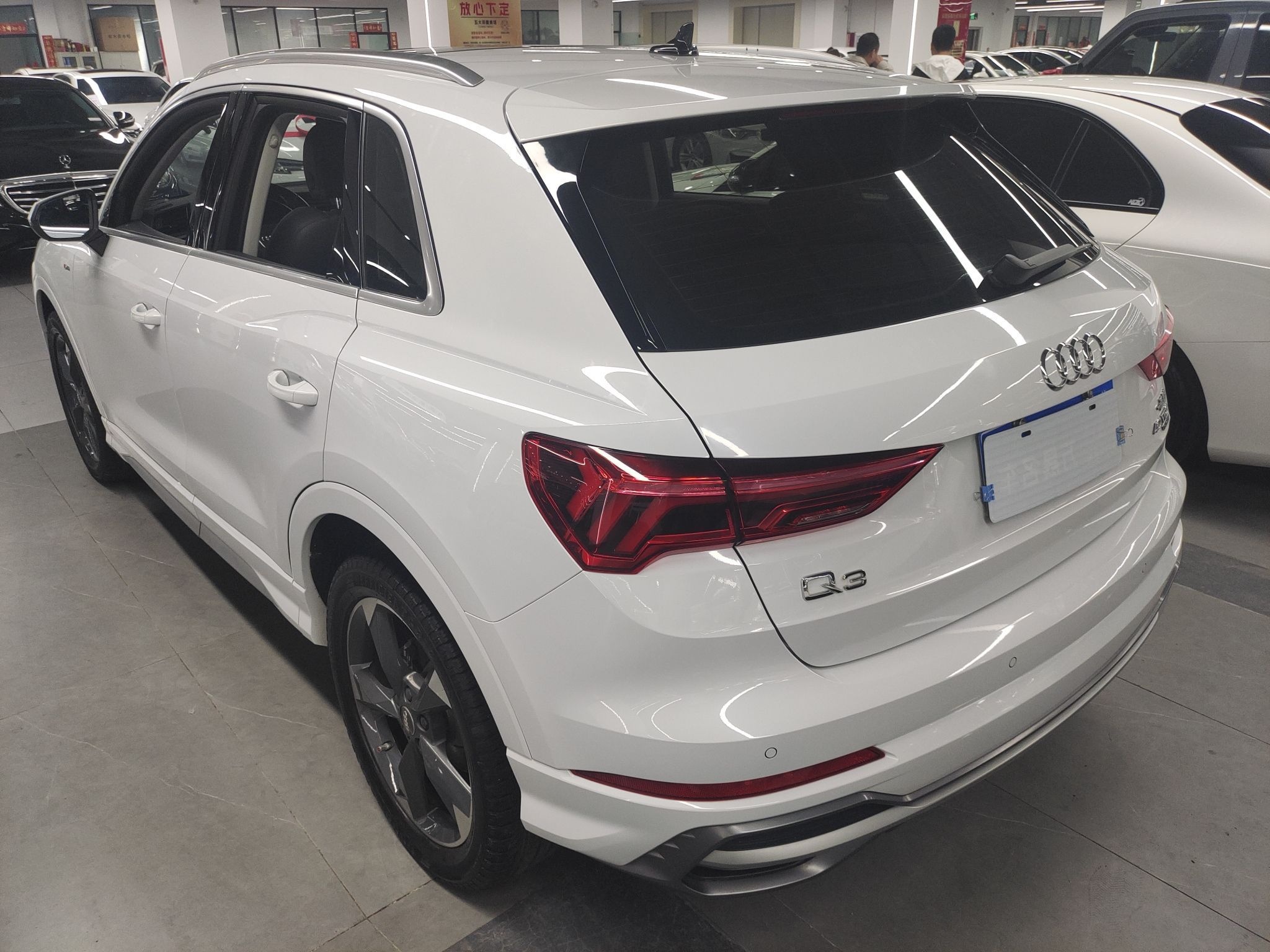 奥迪Q3 2019款 40 TFSI quattro 时尚动感型