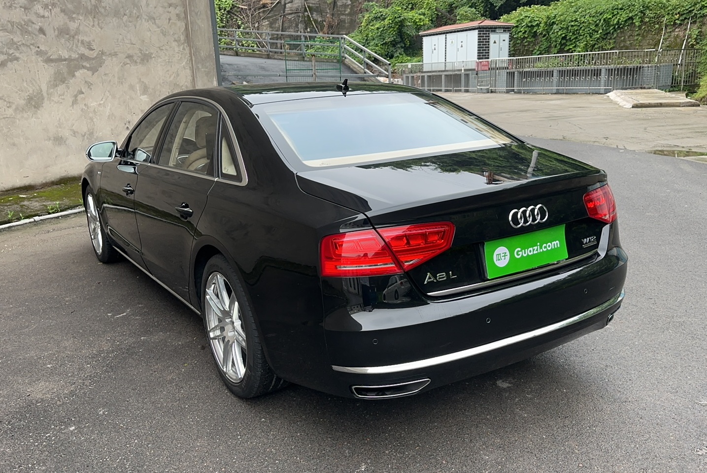 奥迪A8 2011款 A8L W12 6.3 FSI quattro(进口)