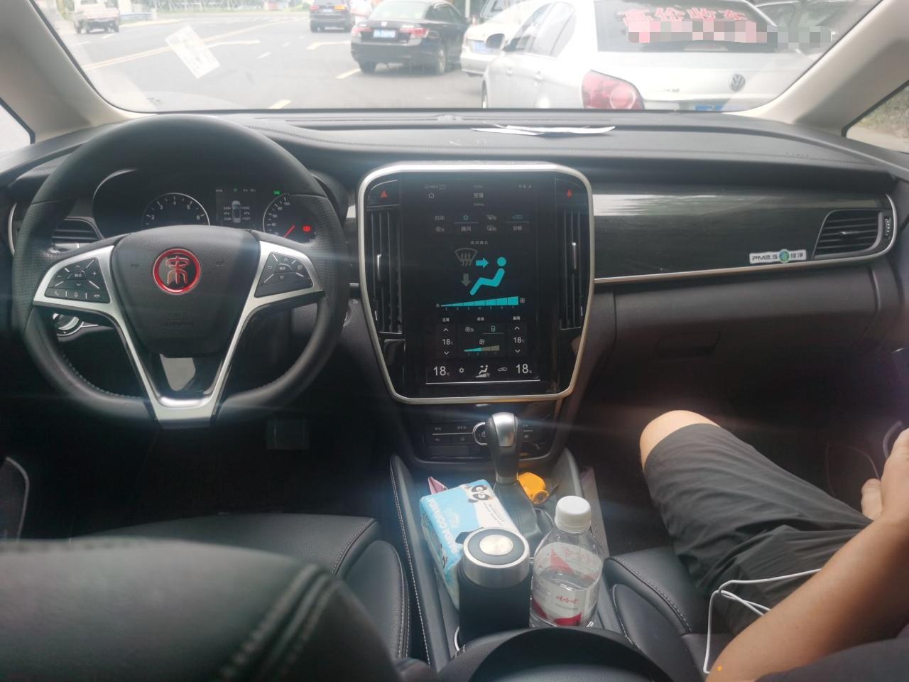 比亚迪 宋MAX 2018款 1.5T 自动智联精英型 6座