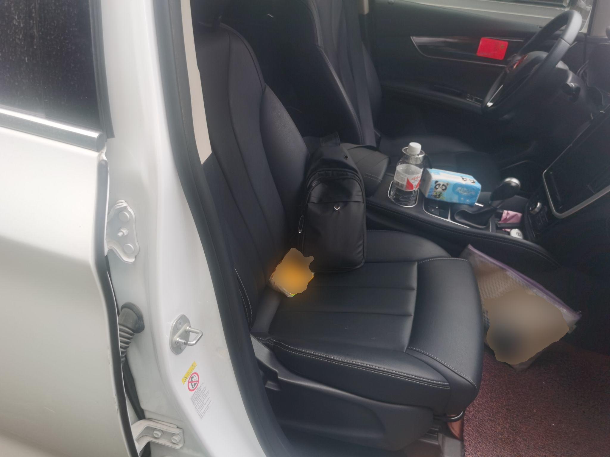 比亚迪 宋MAX 2018款 1.5T 自动智联精英型 6座