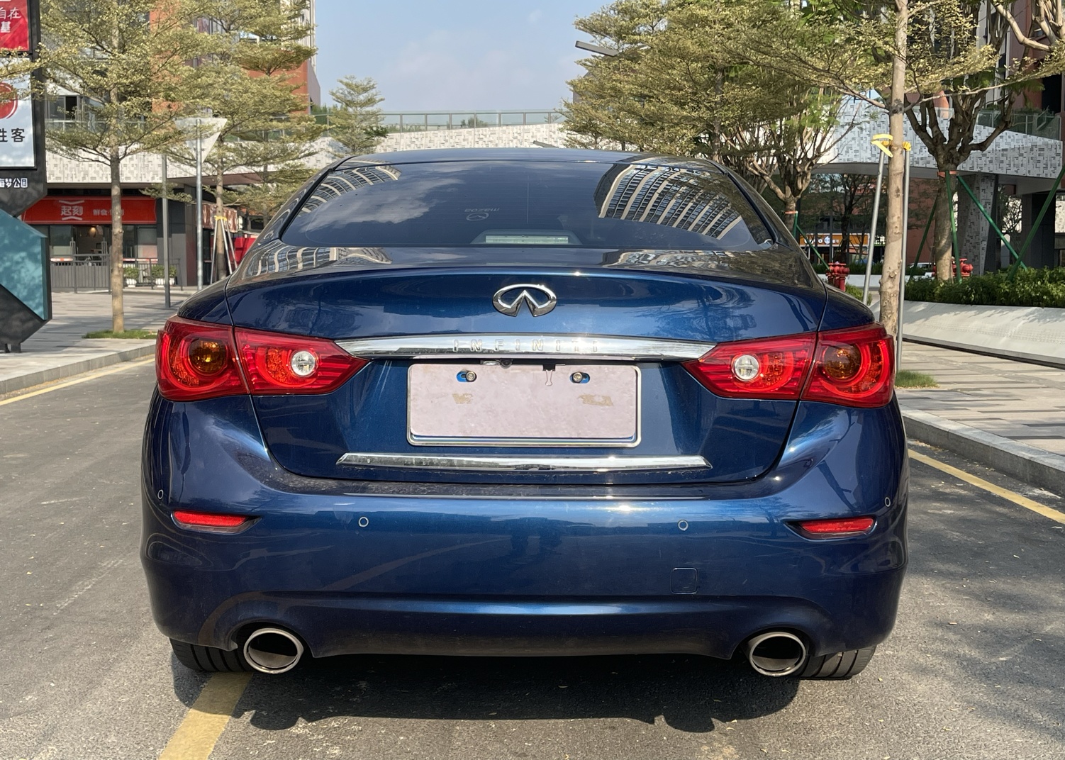 英菲尼迪Q50L 2015款 2.0T 运动版