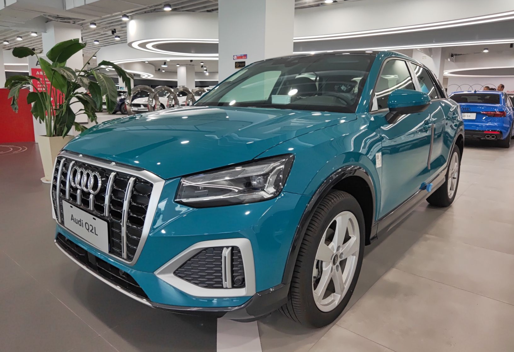 奥迪Q2L 2022款 35 TFSI 进取致雅型