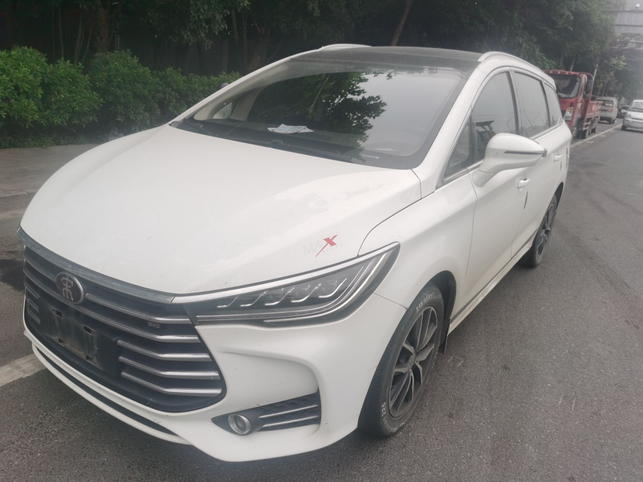 比亚迪 宋MAX 2018款 1.5T 自动智联精英型 6座