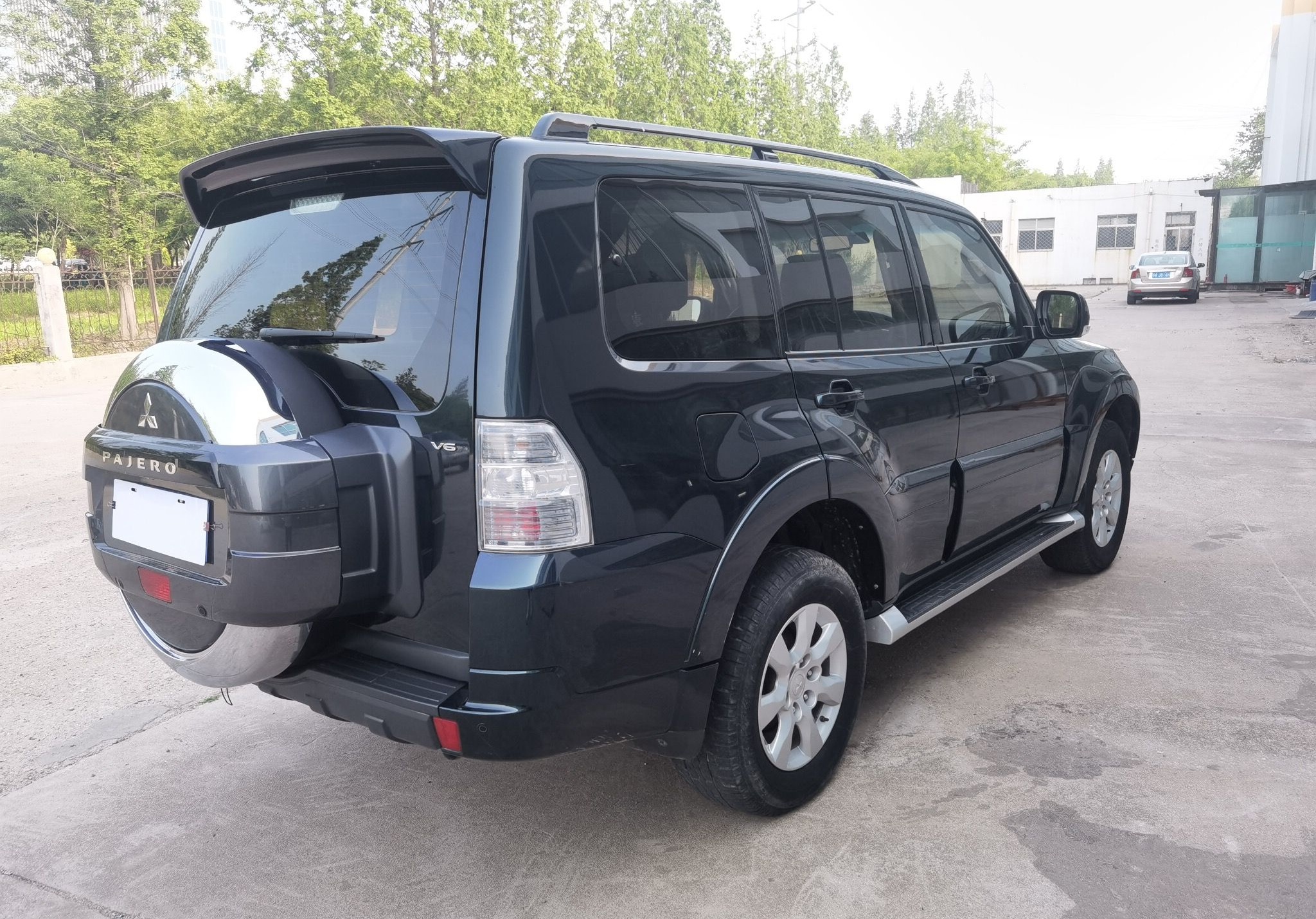 三菱 帕杰罗 2016款 3.0L 自动标准版 国V(进口)