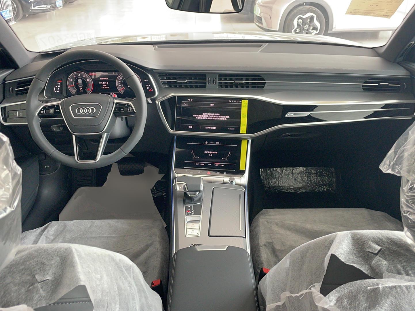 奥迪A6L 2023款 40 TFSI 豪华动感型