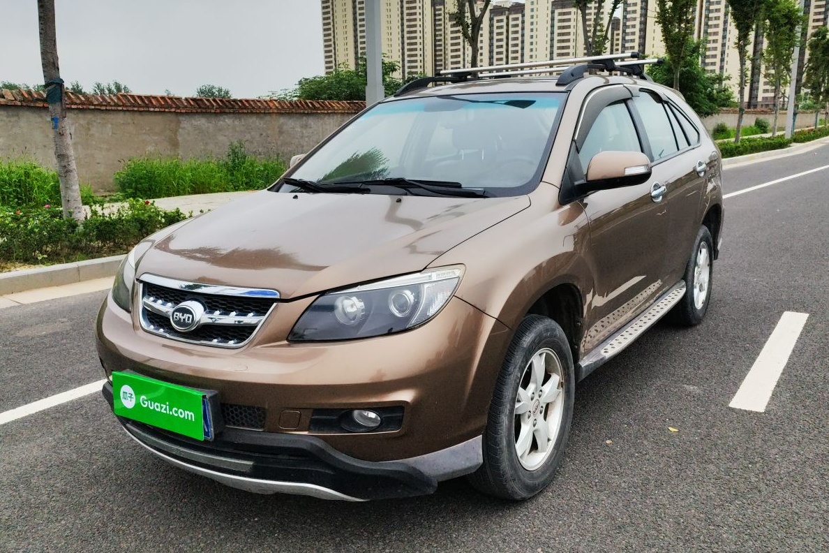 比亚迪S6 2013款 劲悦版 2.4L 自动精英型 5座