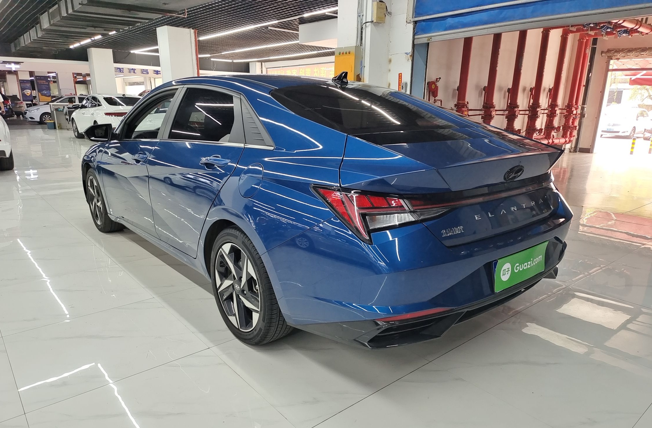 现代 伊兰特 2021款 1.5L LUX尊贵版