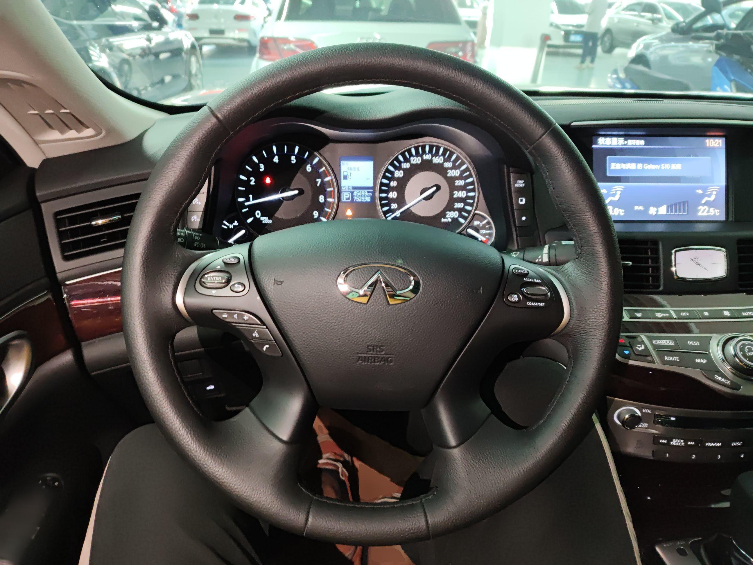 英菲尼迪Q70L 2019款 Q70L 2.0T 精英版 PLUS(进口)