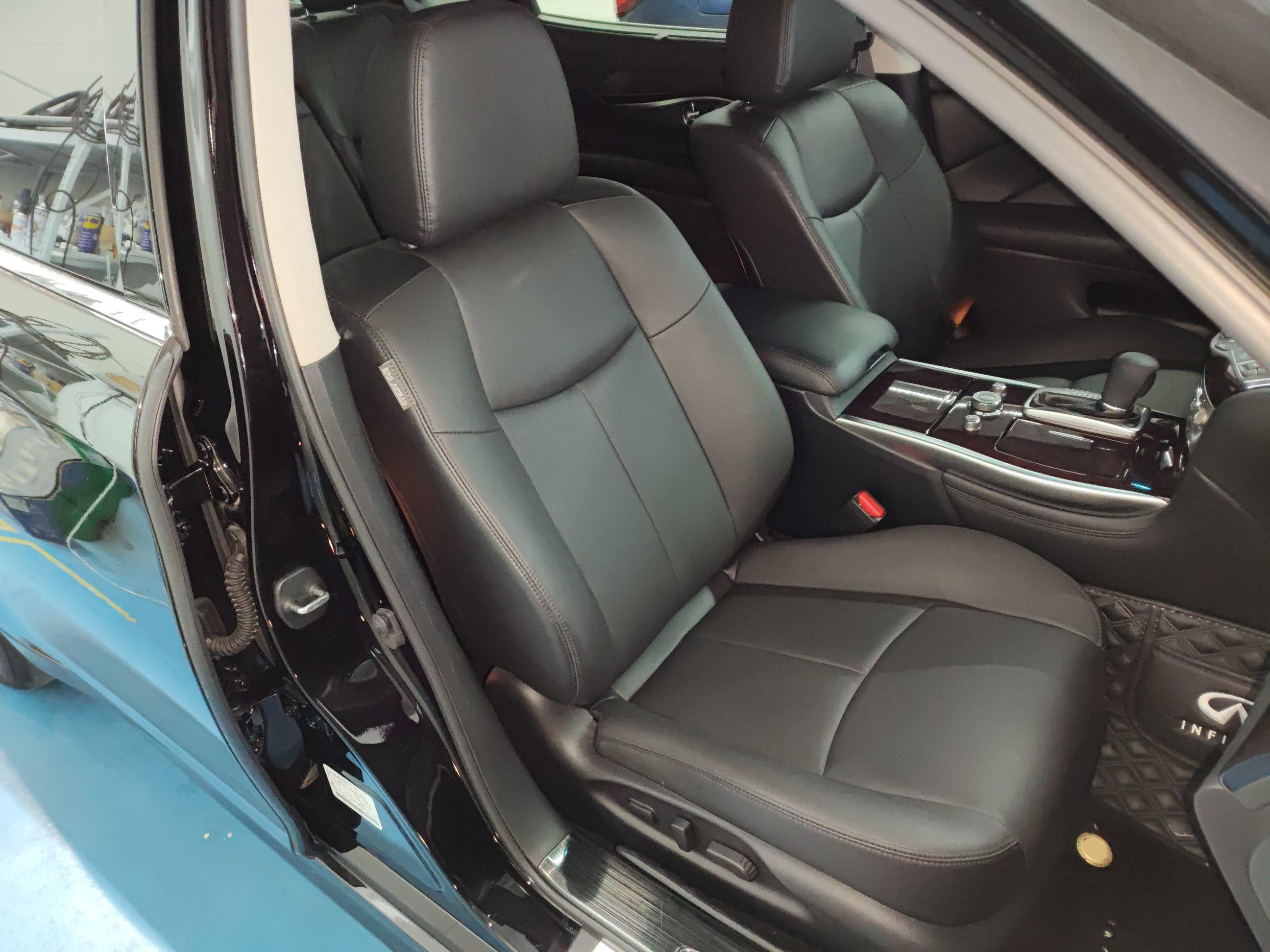 英菲尼迪Q70L 2019款 Q70L 2.0T 精英版 PLUS(进口)