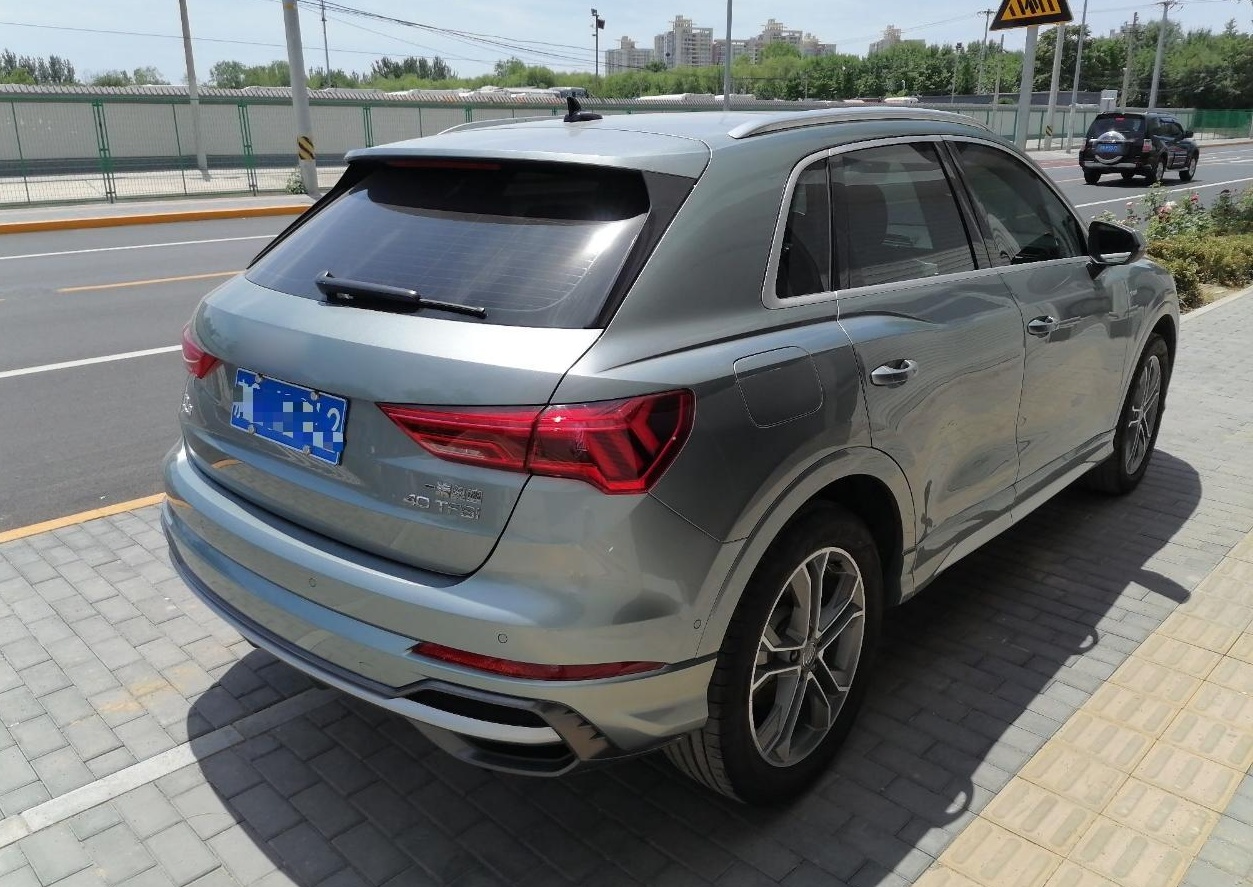 奥迪Q3 2021款 40 TFSI 时尚动感型