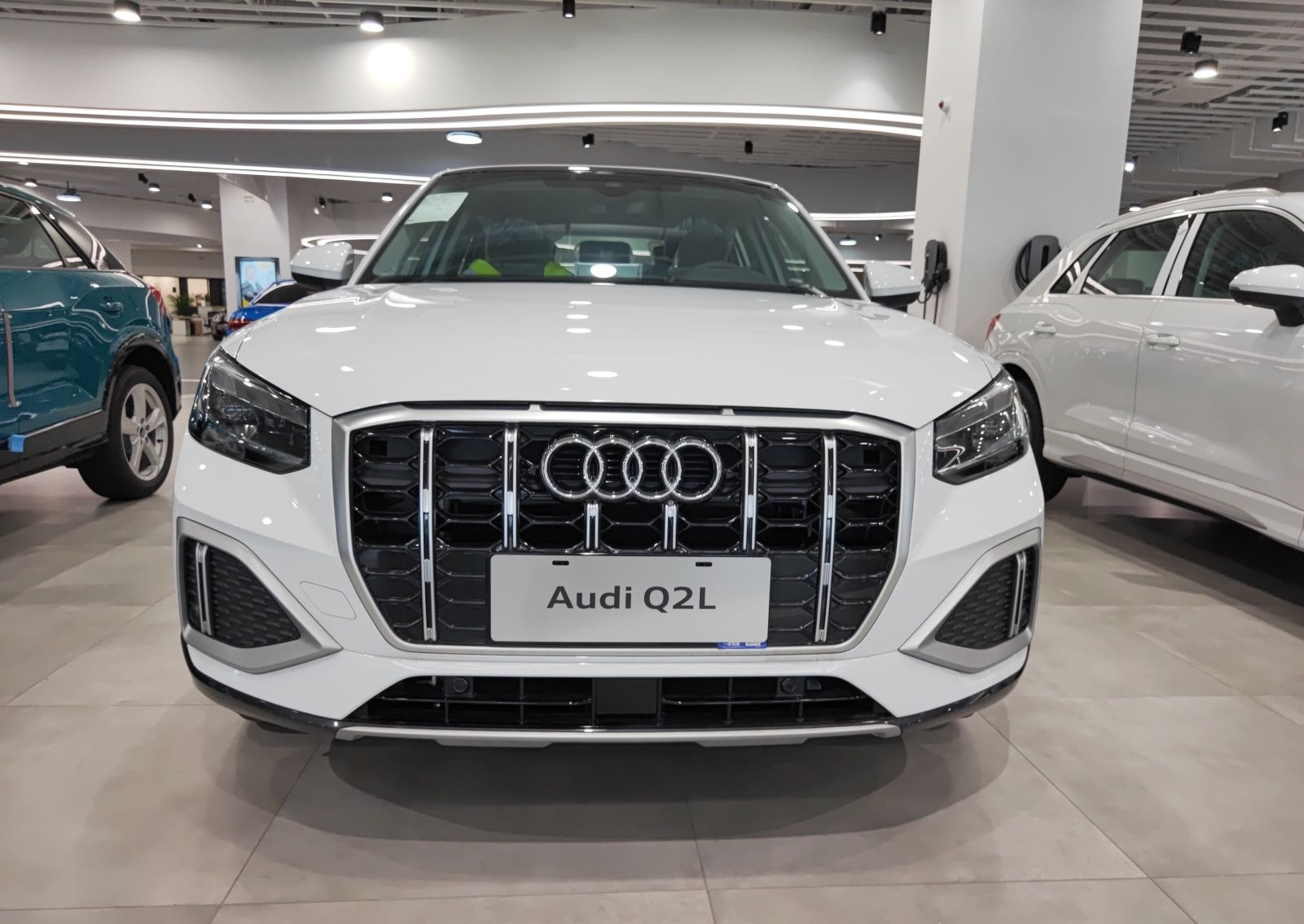 奥迪Q2L 2022款 35 TFSI 进取致雅型