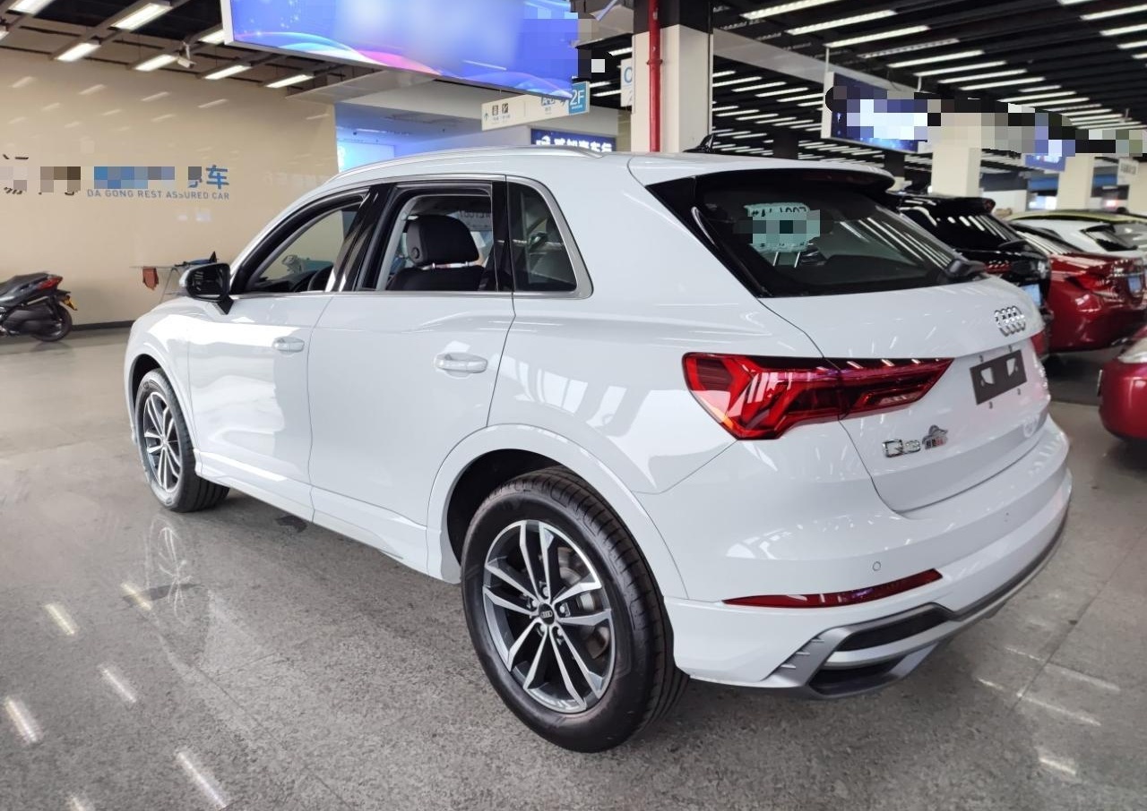 奥迪Q3 2023款  35 TFSI 进取动感型