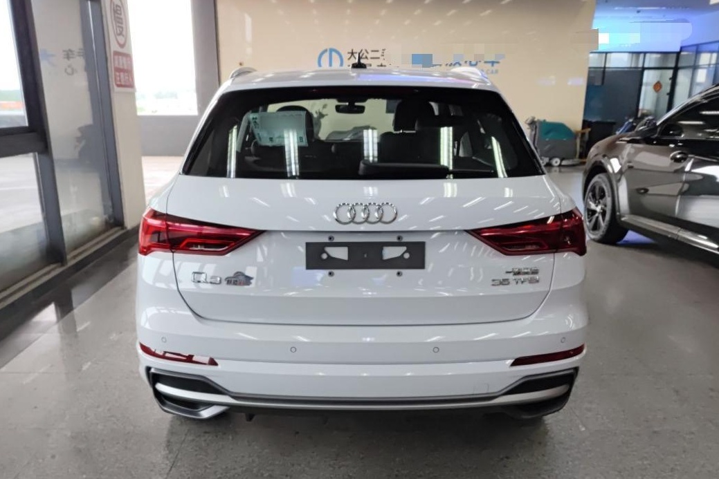 奥迪Q3 2023款  35 TFSI 进取动感型