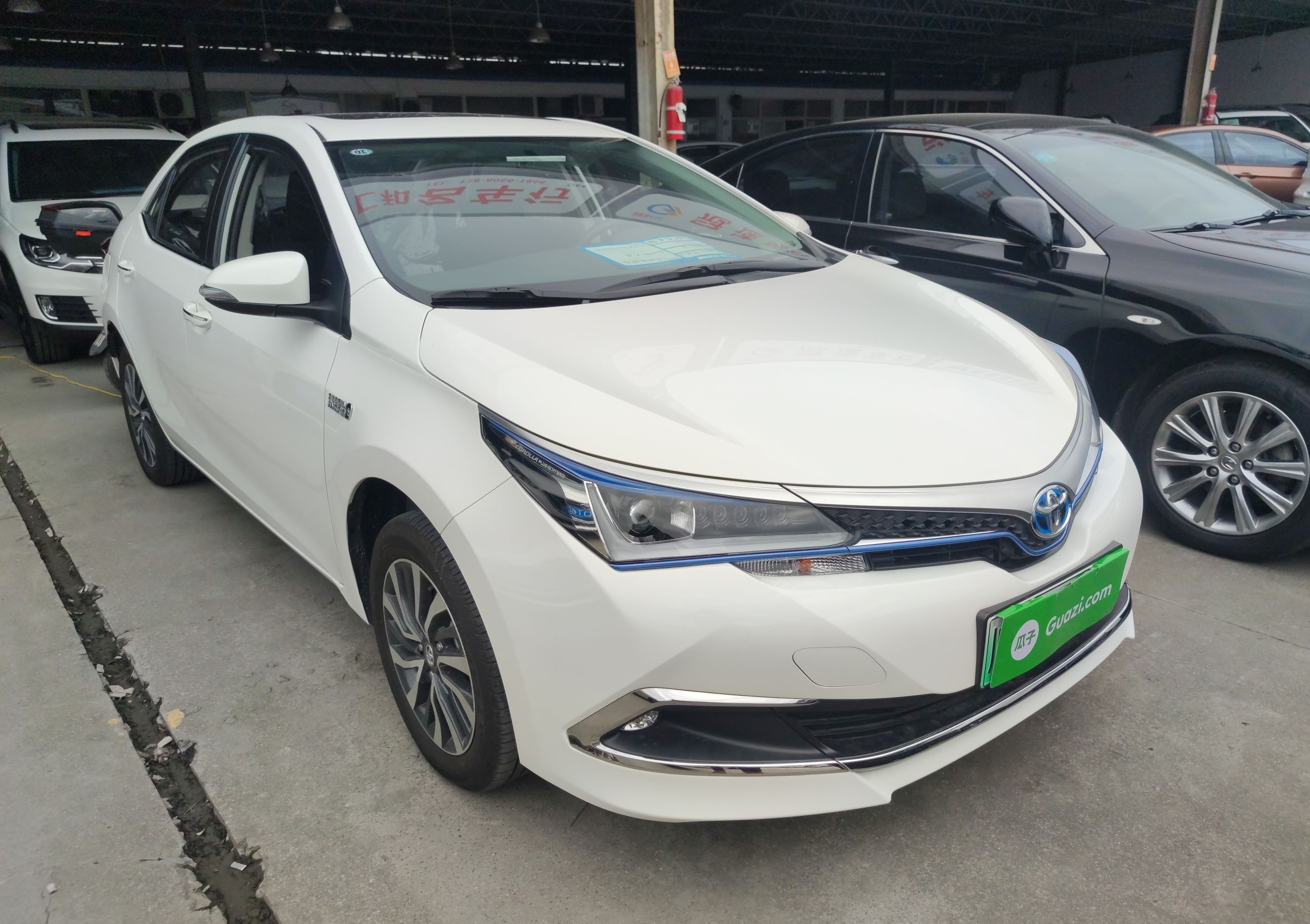 丰田 卡罗拉双擎E+ 2019款 1.8L 领先版