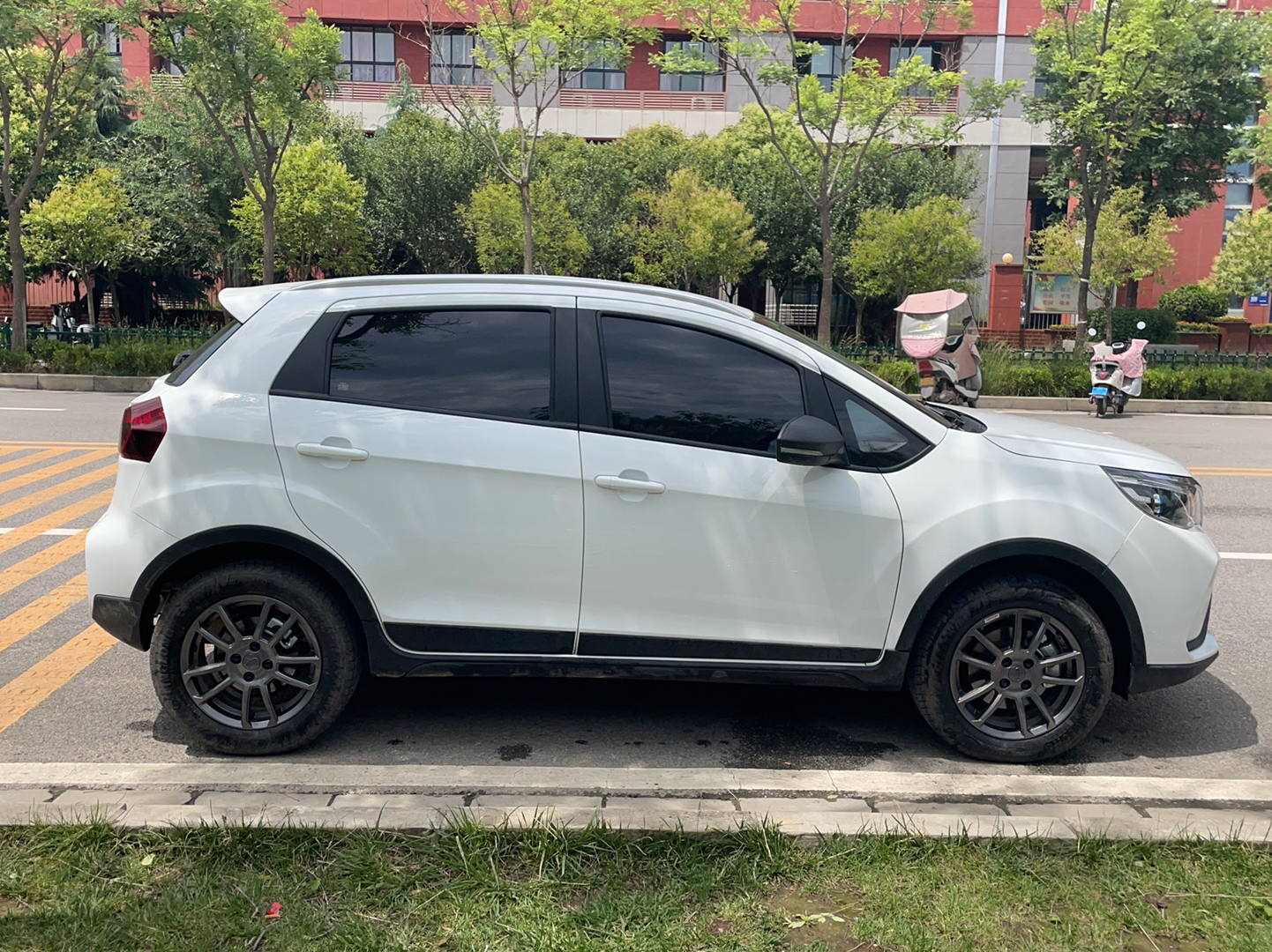 吉利汽车 远景X3 2021款 PRO 1.5L CVT尊贵型