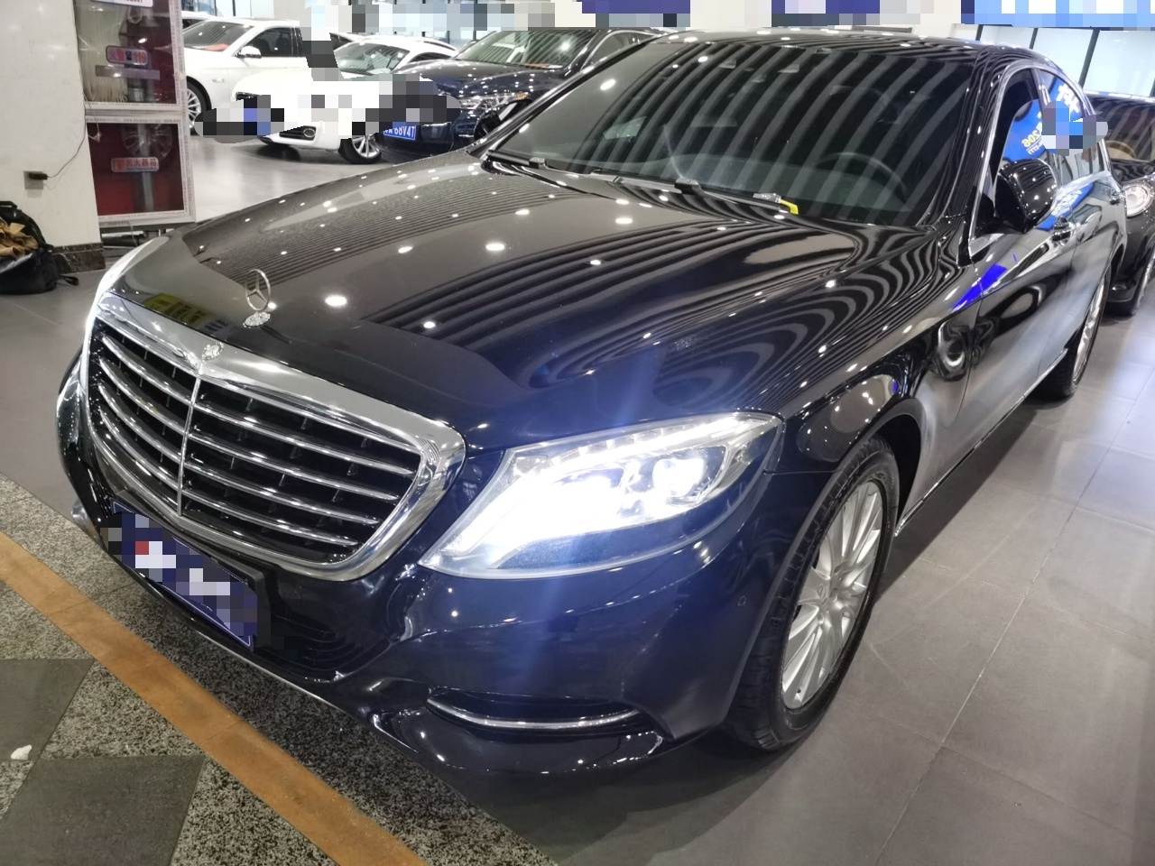 丰田 普拉多 2019款 3.5L 自动TX-L尊享版后挂备胎