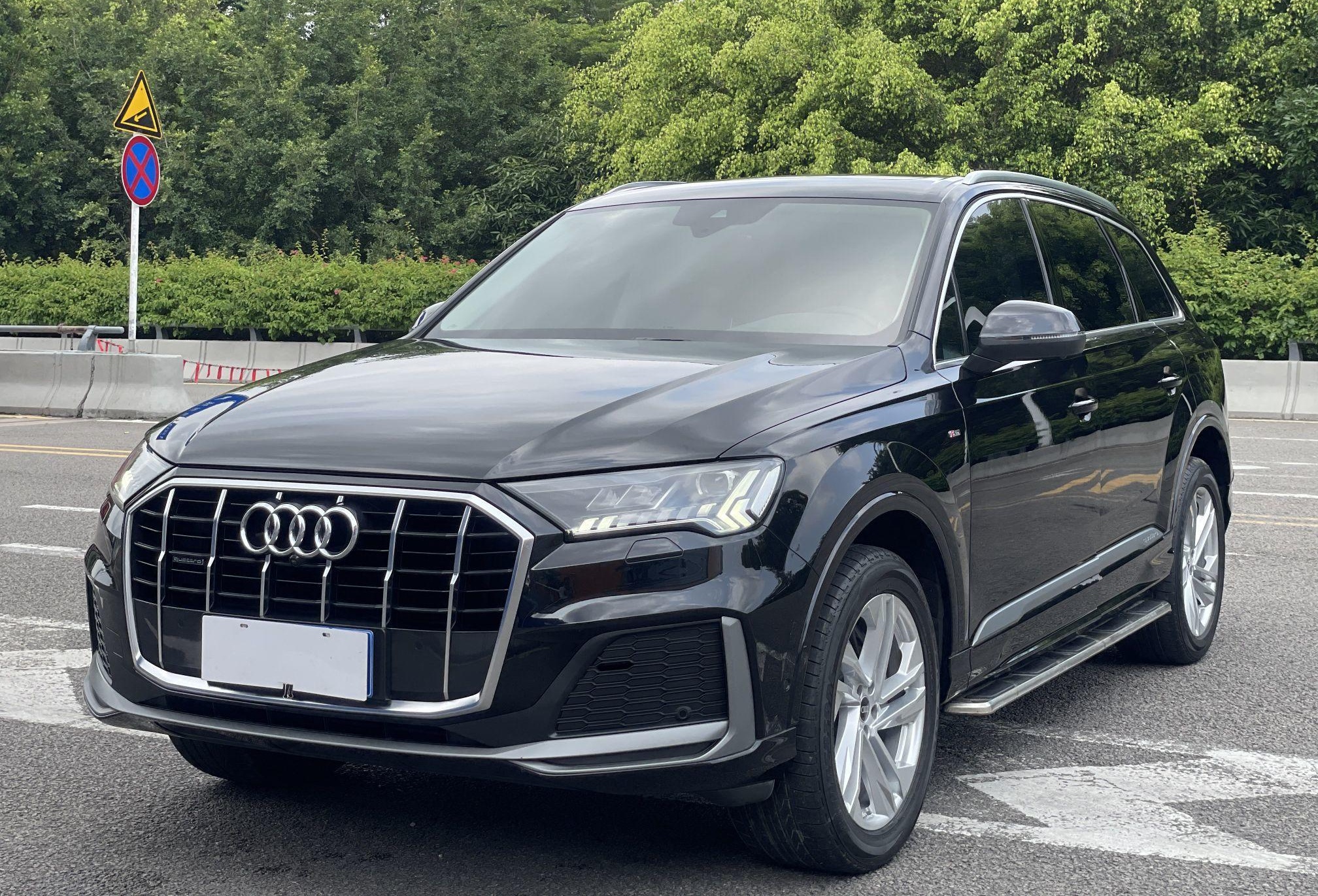 奥迪Q7 2021款 45 TFSI quattro S line运动型(进口)