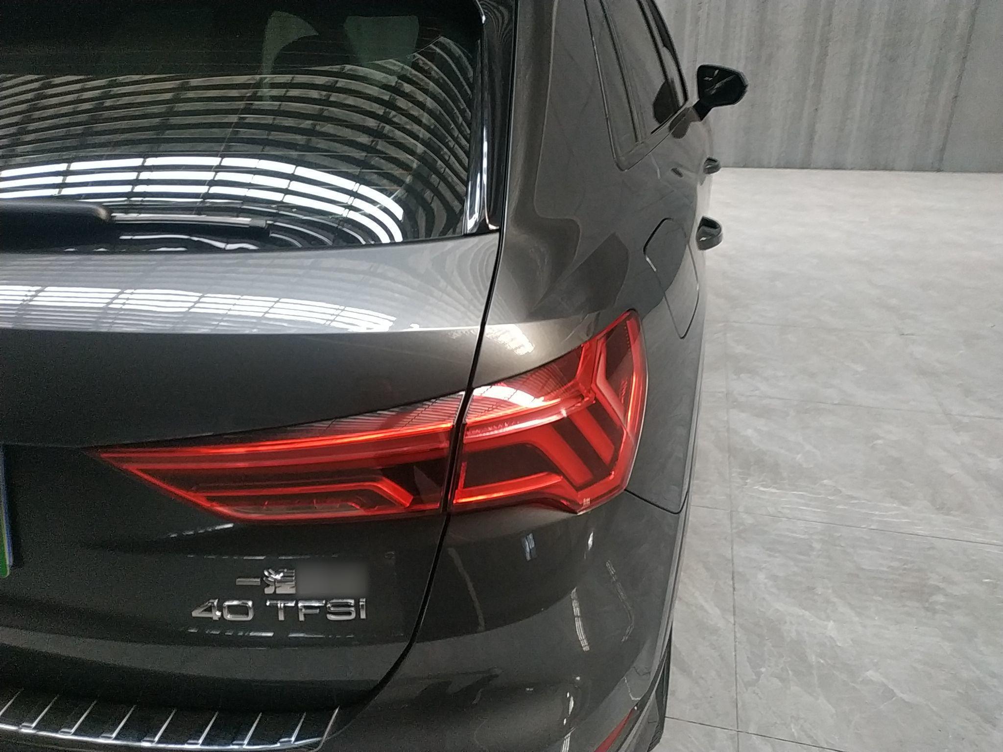 奥迪Q3 2020款 40 TFSI 时尚动感型