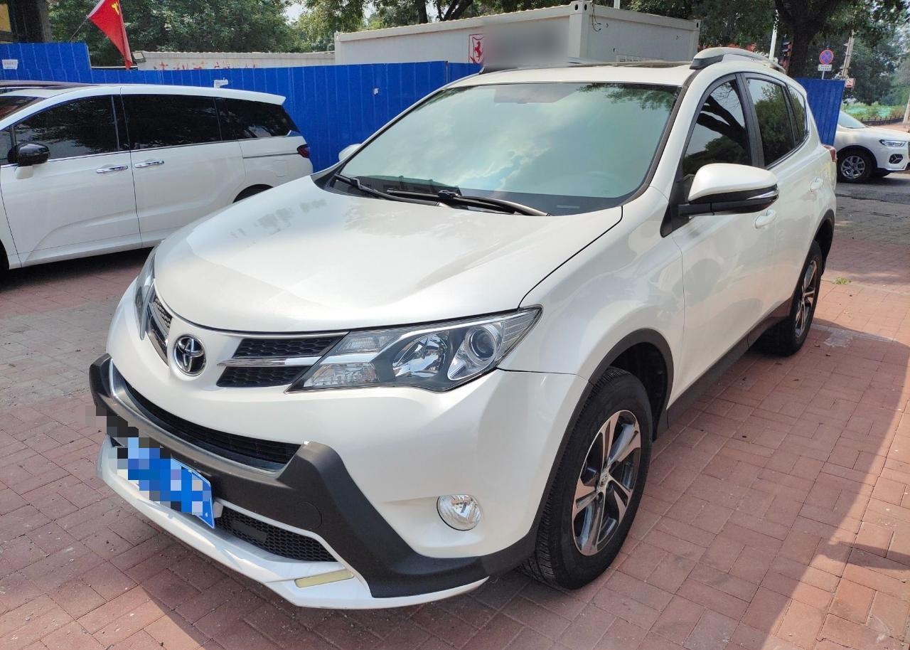 丰田 RAV4 2015款 2.0L CVT两驱风尚版