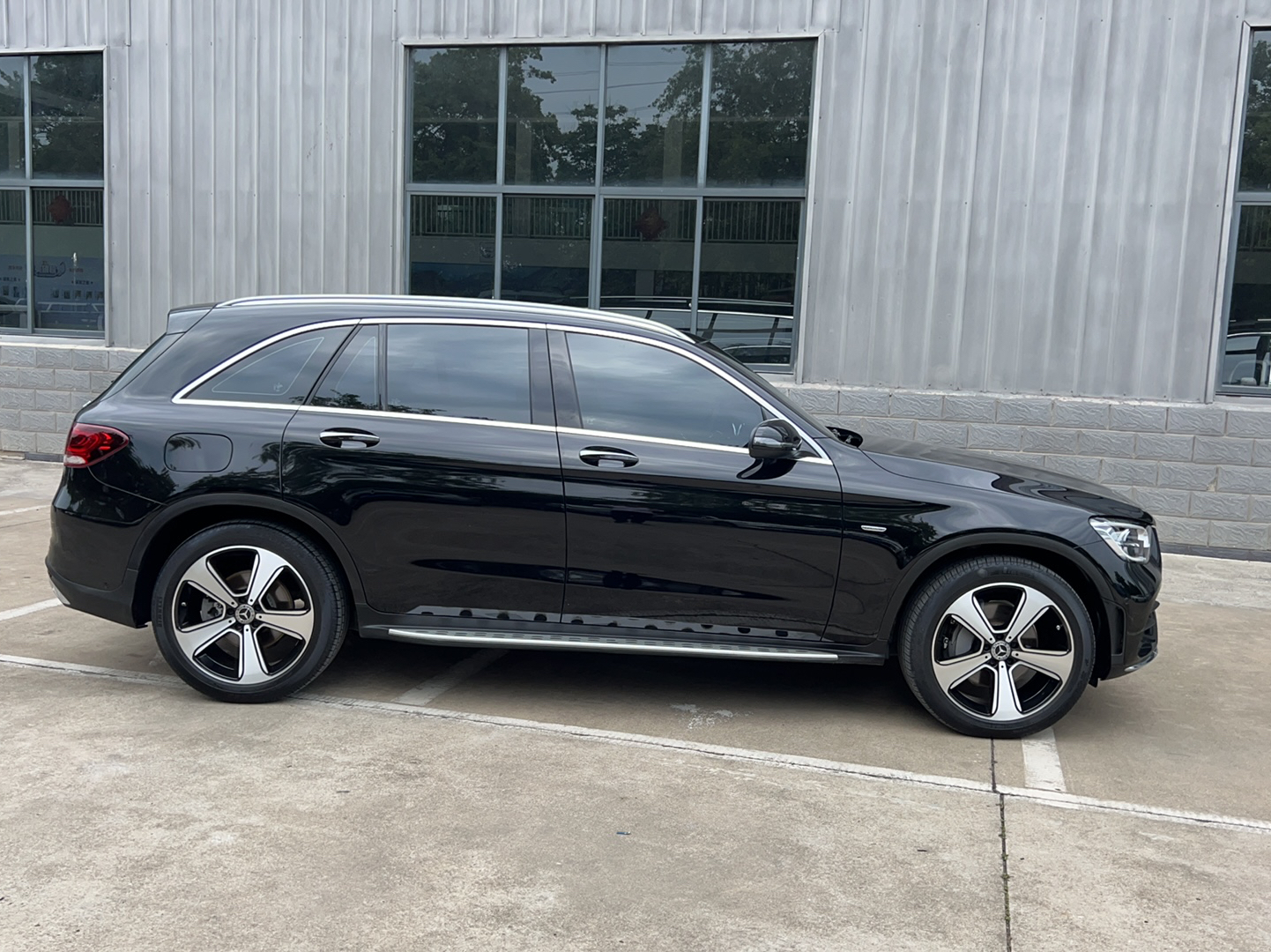 奔驰GLC级 2022款 改款 GLC 300 L 4MATIC 动感型