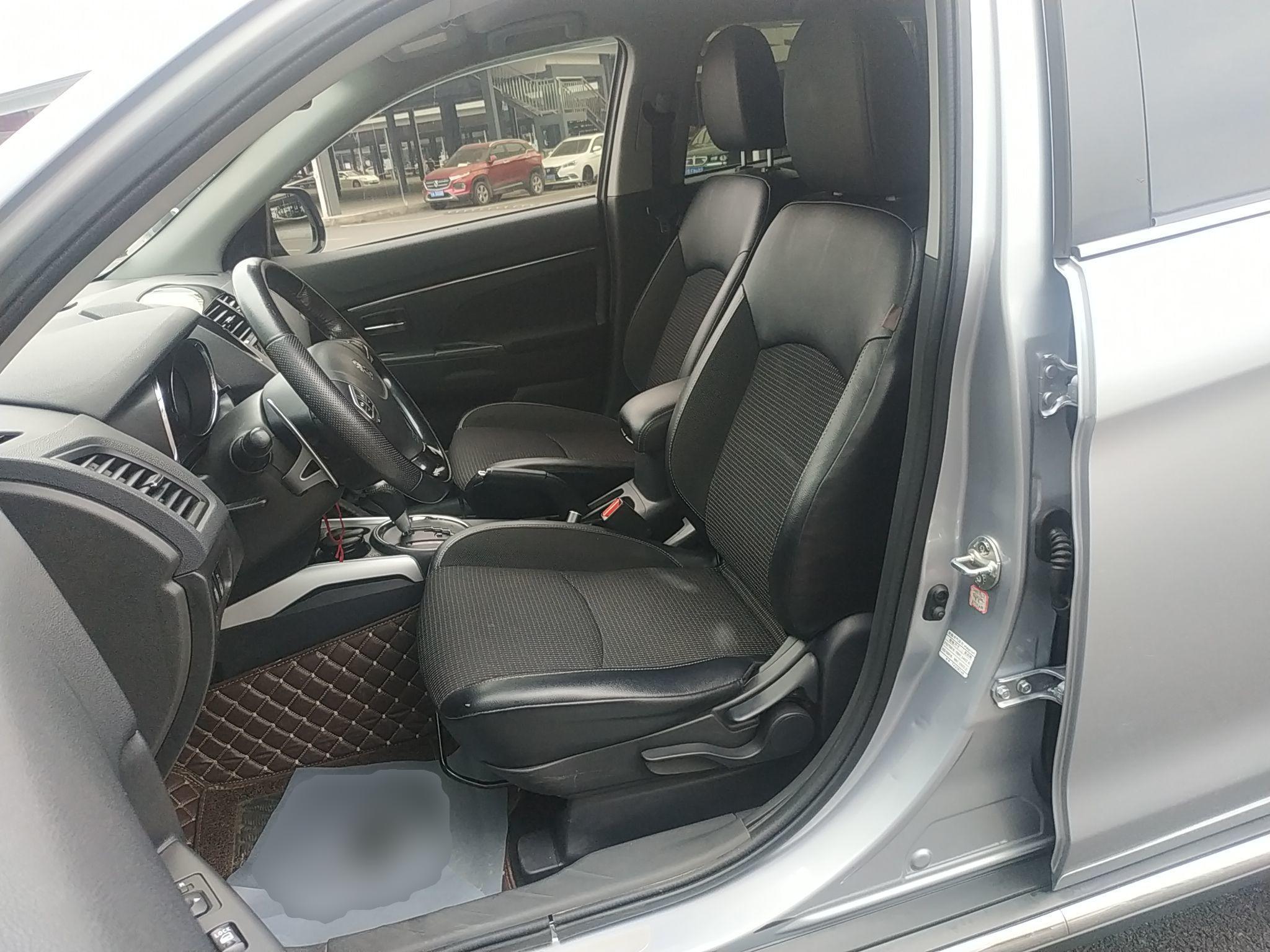 标致4008 2013款 2.0L 四驱时尚型(进口)