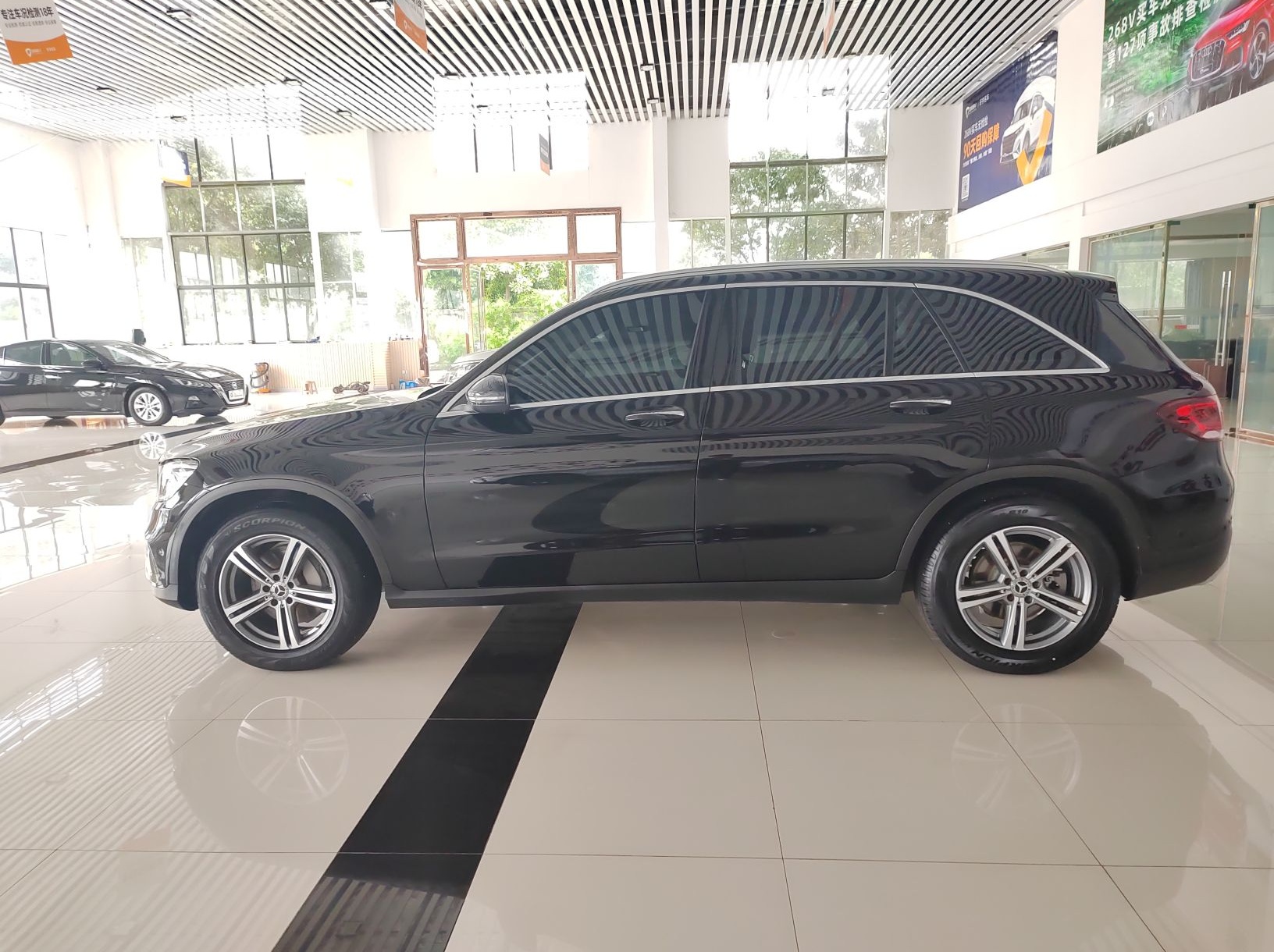 奔驰GLC级 2021款 GLC 260 L 4MATIC 动感型