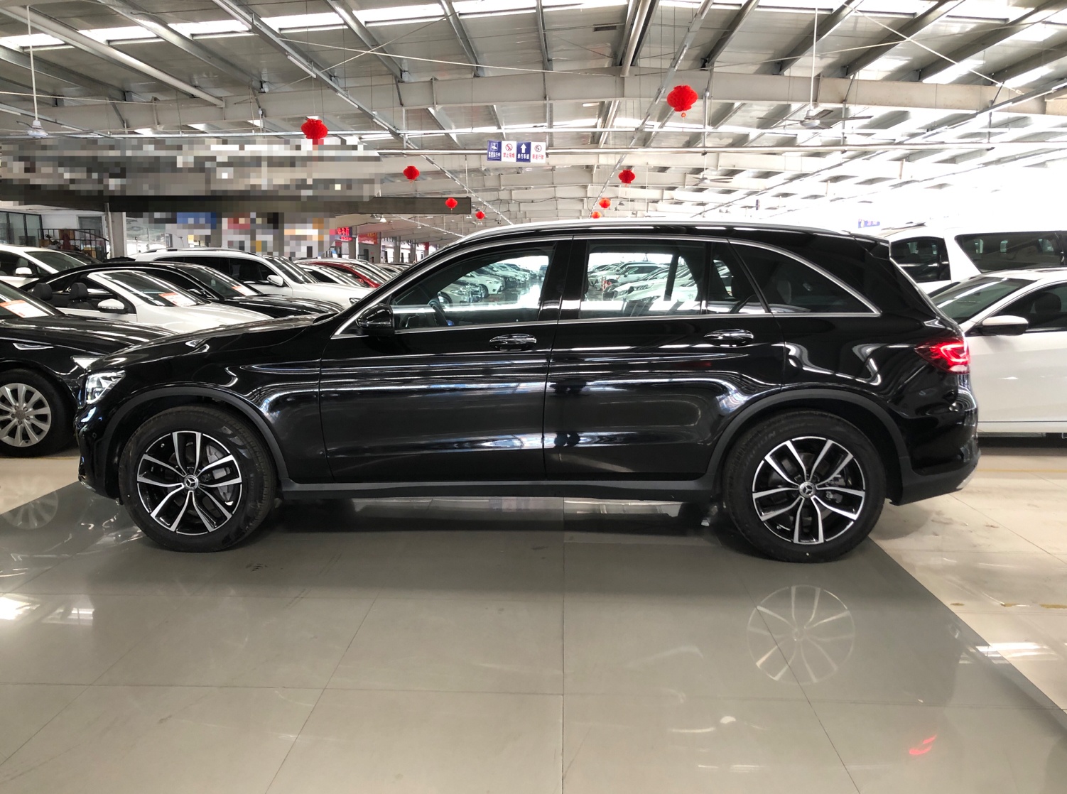 奔驰GLC级 2022款 改款 GLC 260 L 4MATIC 豪华型