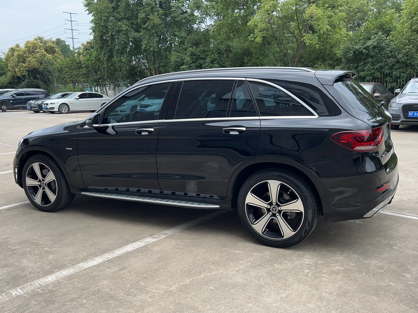 奔驰GLC级 2022款 改款 GLC 300 L 4MATIC 动感型