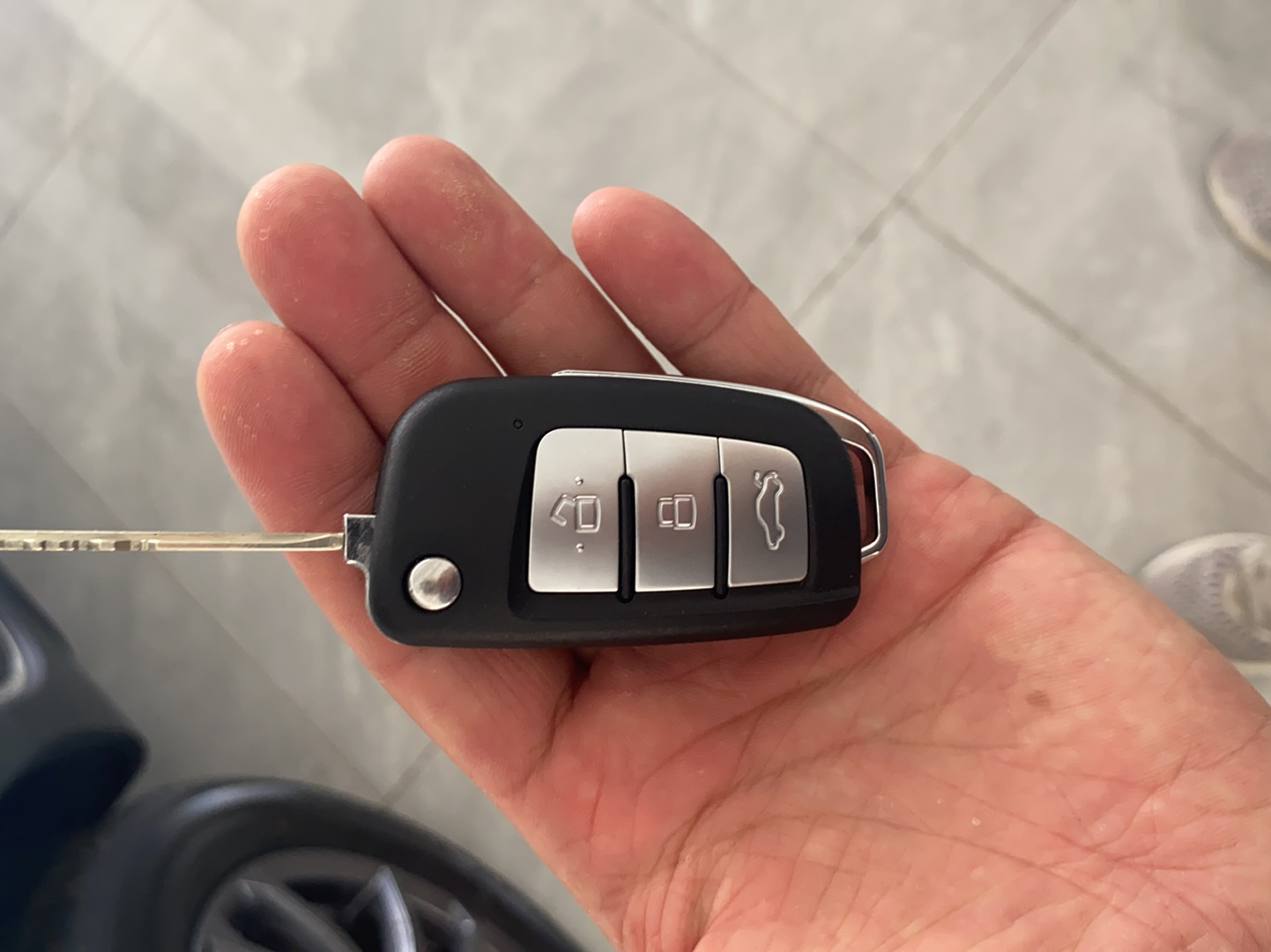 睿蓝汽车X3 PRO 2022款 1.5L 手动小萌