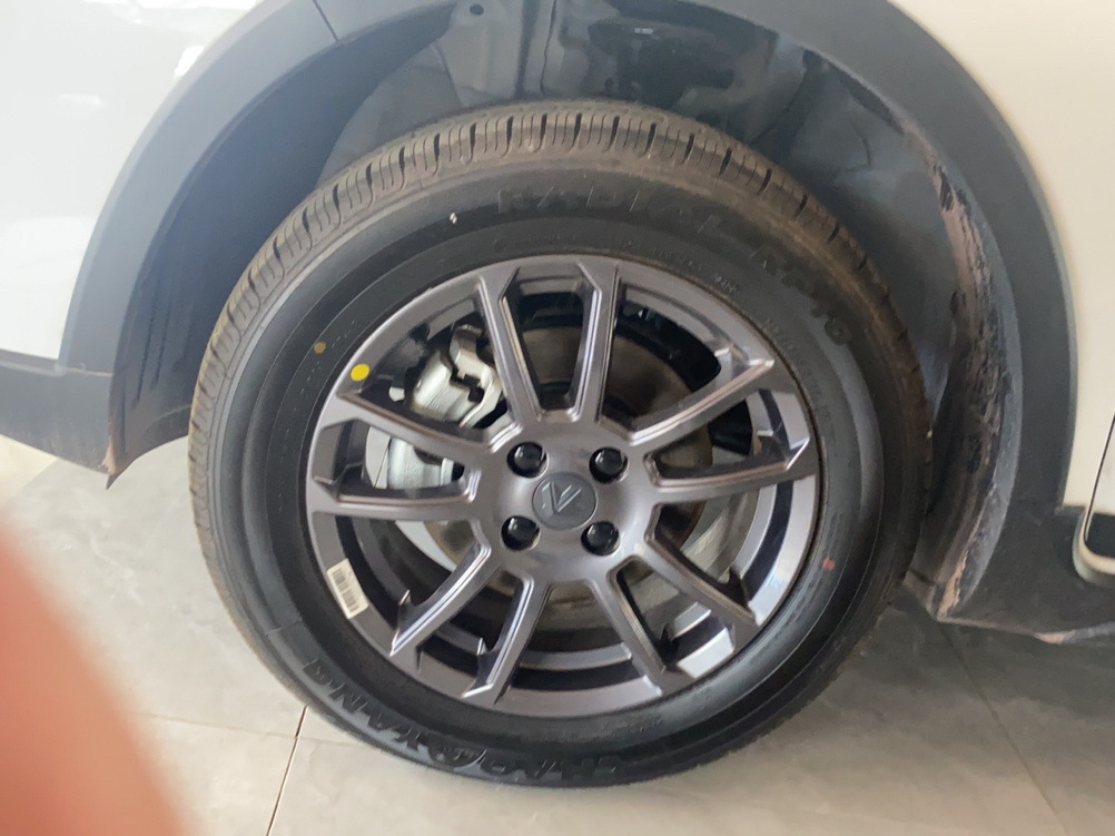 睿蓝汽车X3 PRO 2022款 1.5L 手动小萌