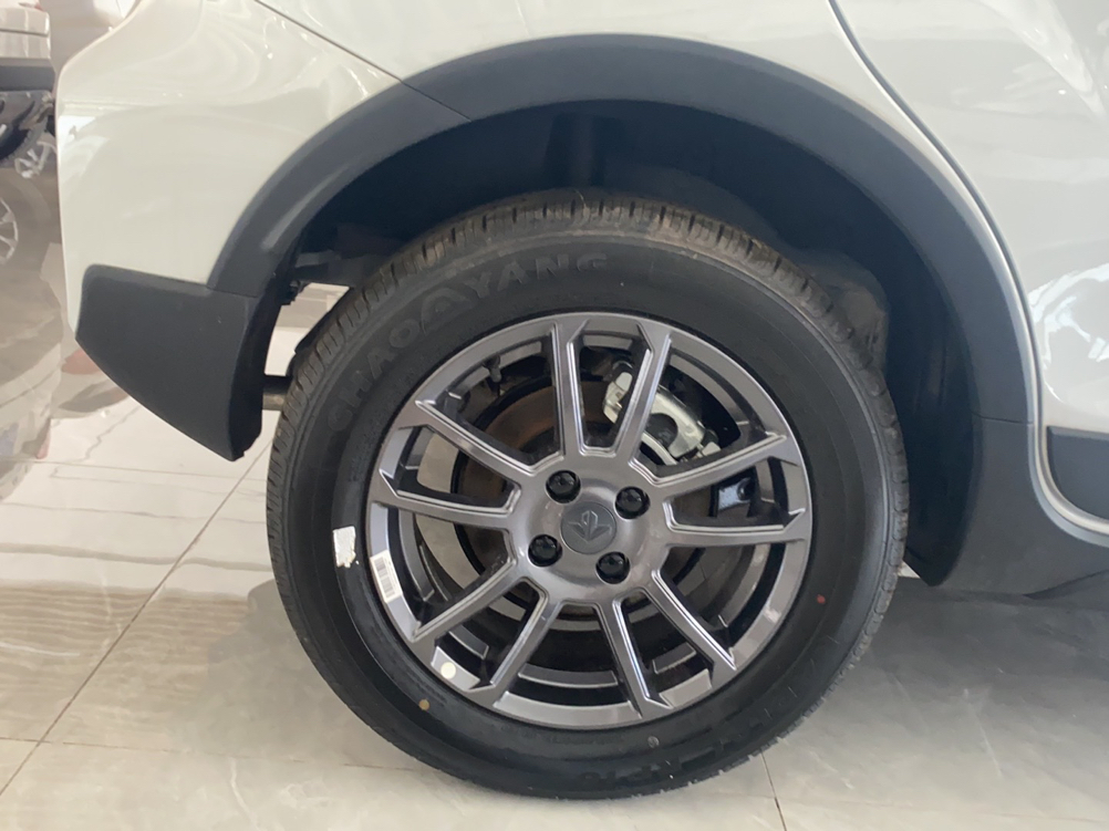 睿蓝汽车X3 PRO 2022款 1.5L 手动小萌