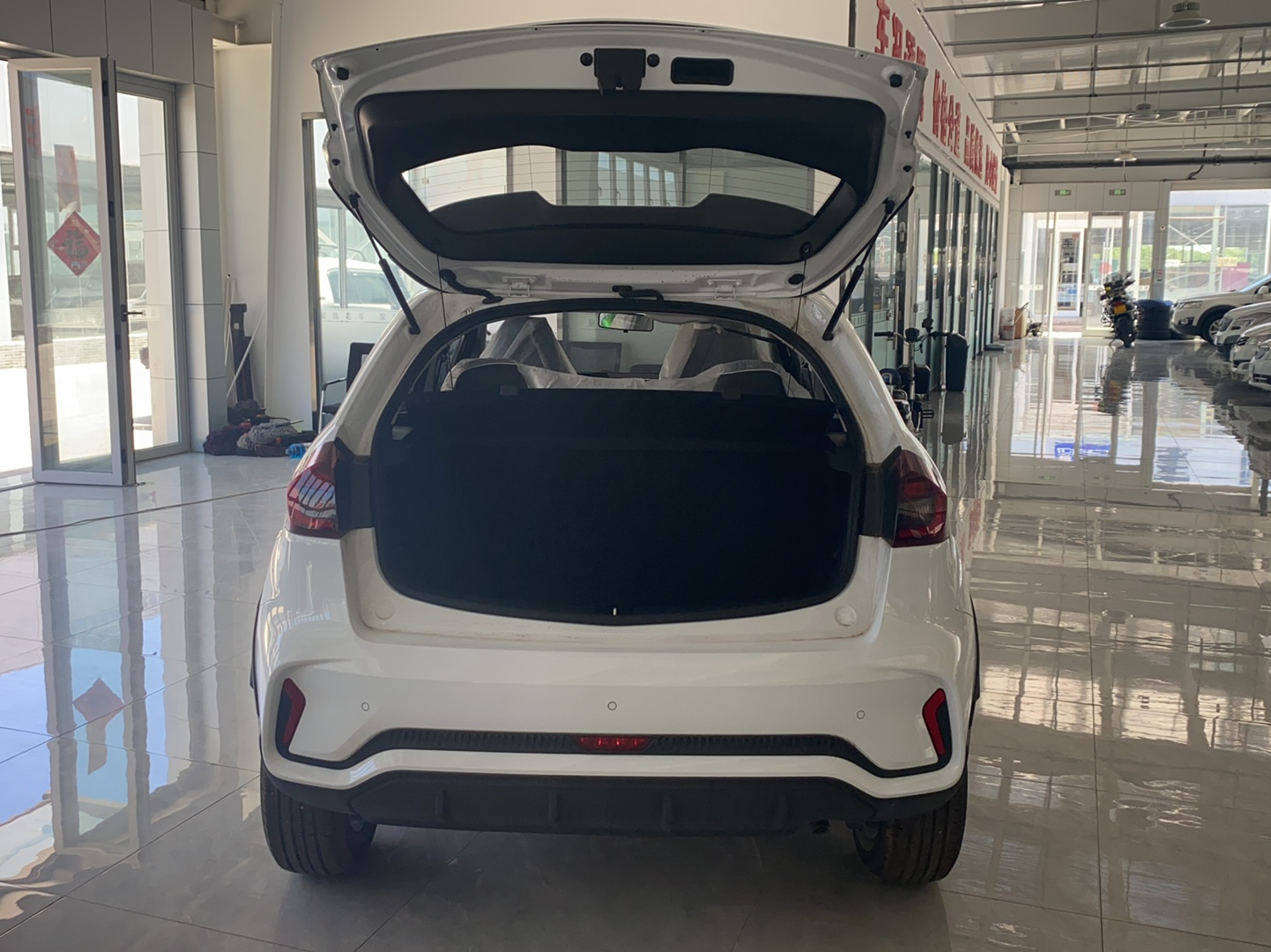 睿蓝汽车X3 PRO 2022款 1.5L 手动小萌