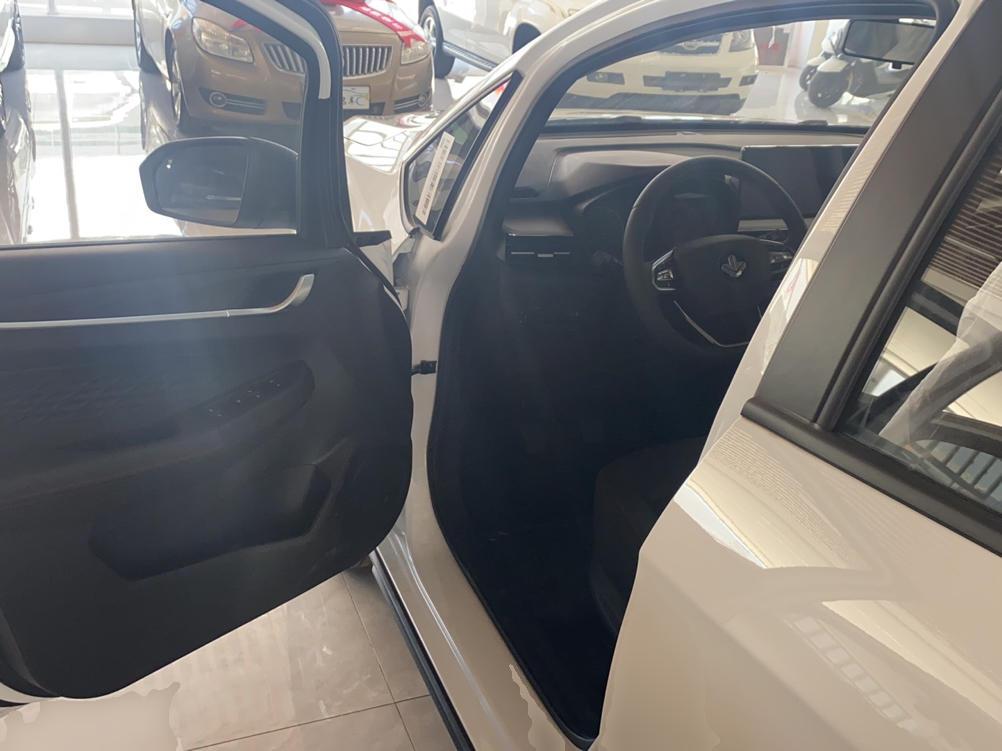 睿蓝汽车X3 PRO 2022款 1.5L 手动小萌