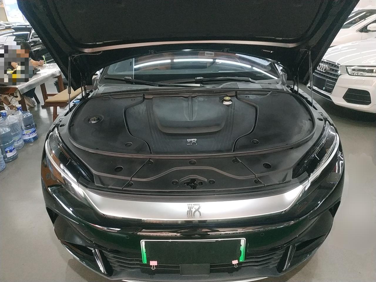 比亚迪 汉 2022款 EV 创世版 610KM四驱尊享型