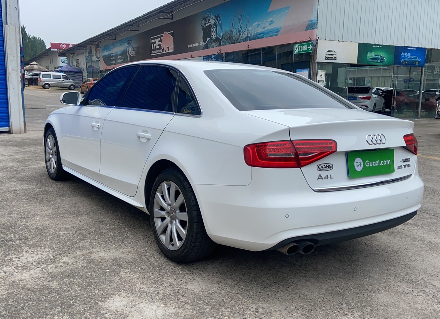 奥迪A4L 2013款 35 TFSI 自动舒适型