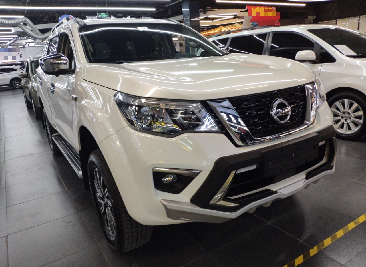 日产 途达 2020款 2.5L 自动四驱豪华版