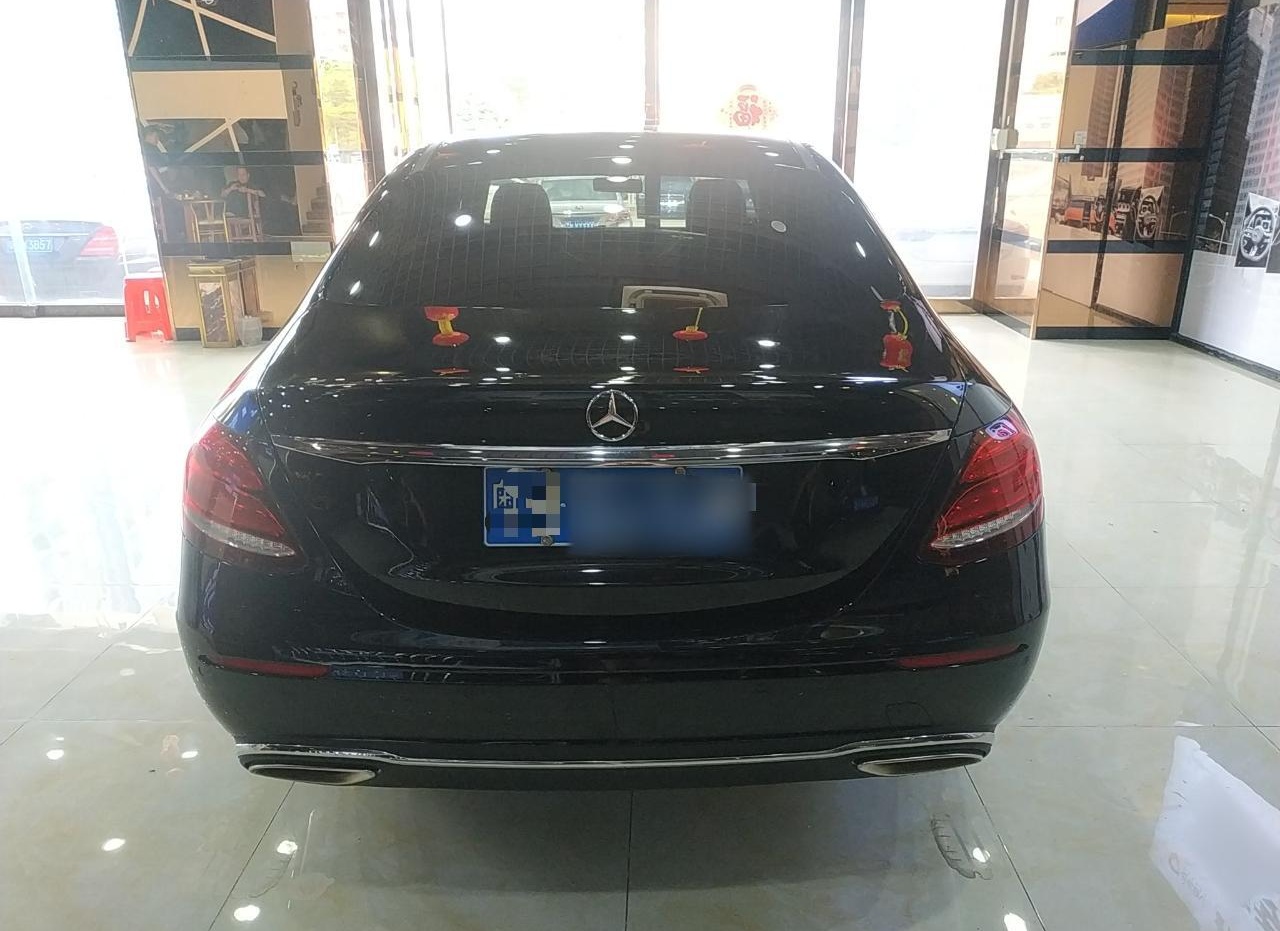 奔驰E级 2019款 E 200 L