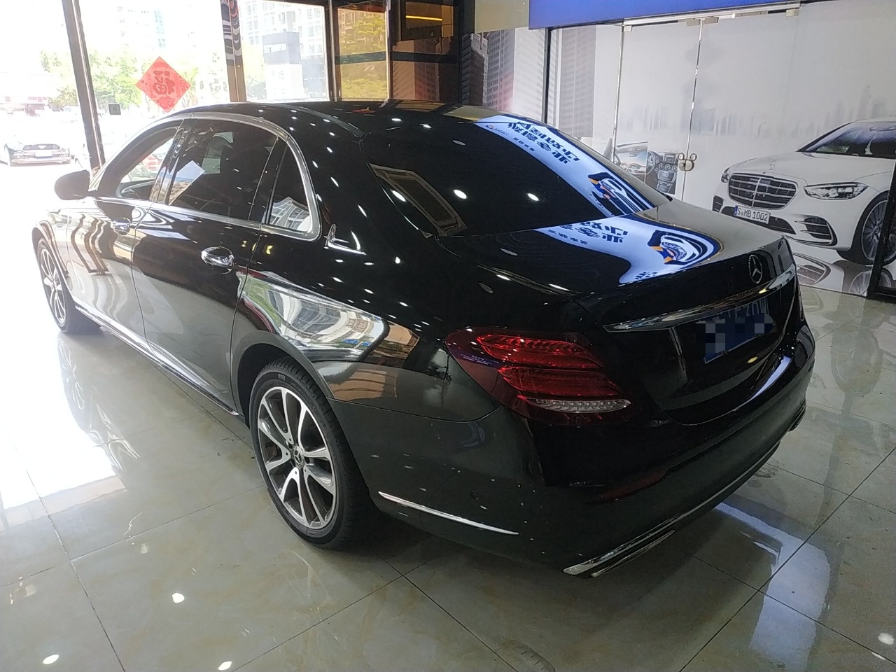 奔驰E级 2019款 E 200 L